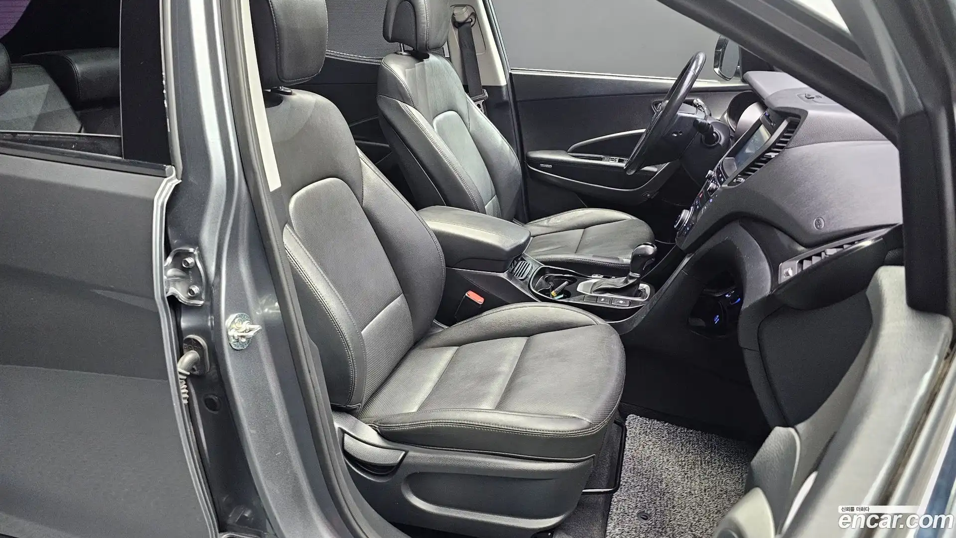 Santafe Hyundai 2017.4-INNER-036