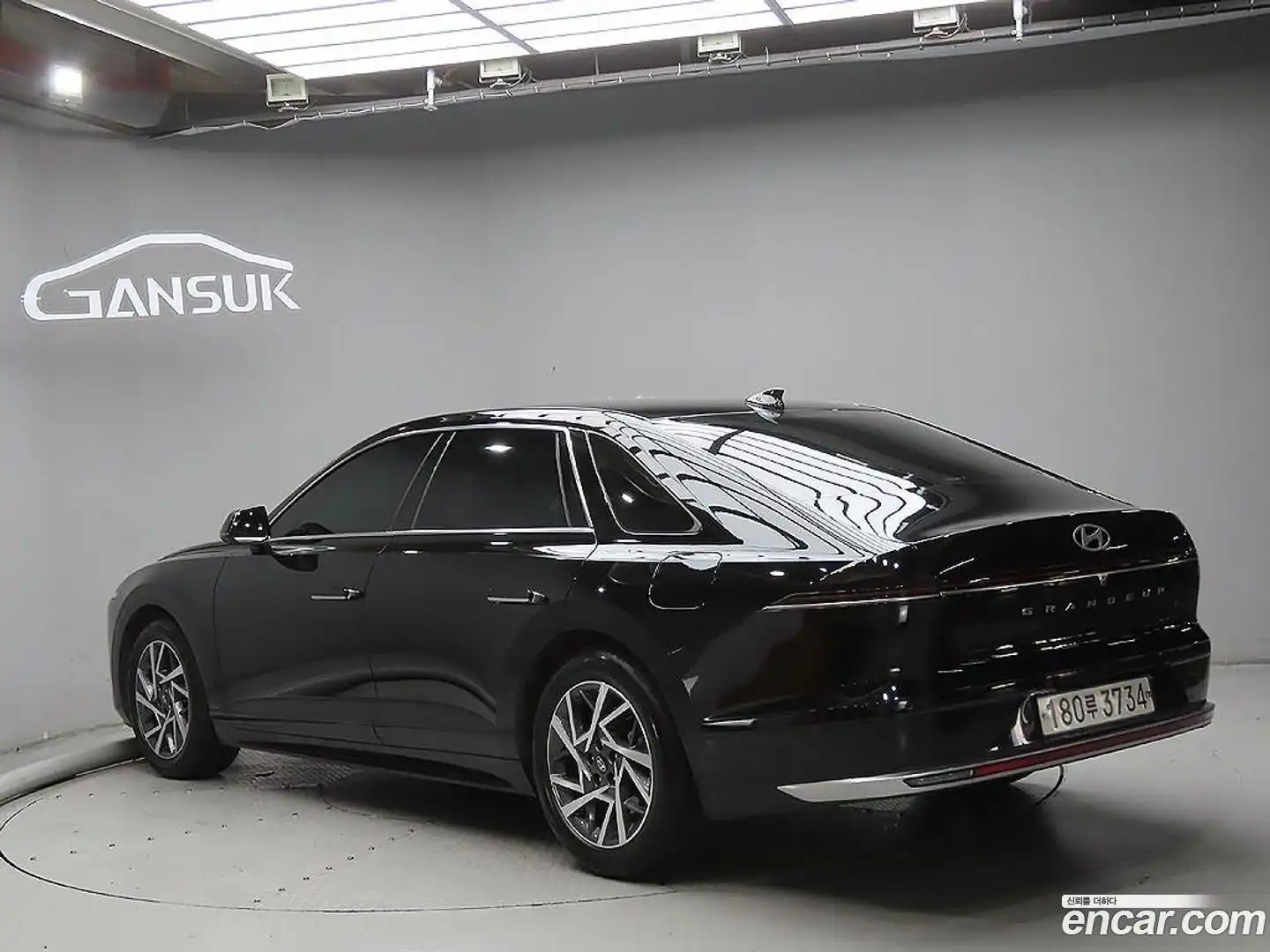 Grandeur Hyundai 2023.2-OUTER-002