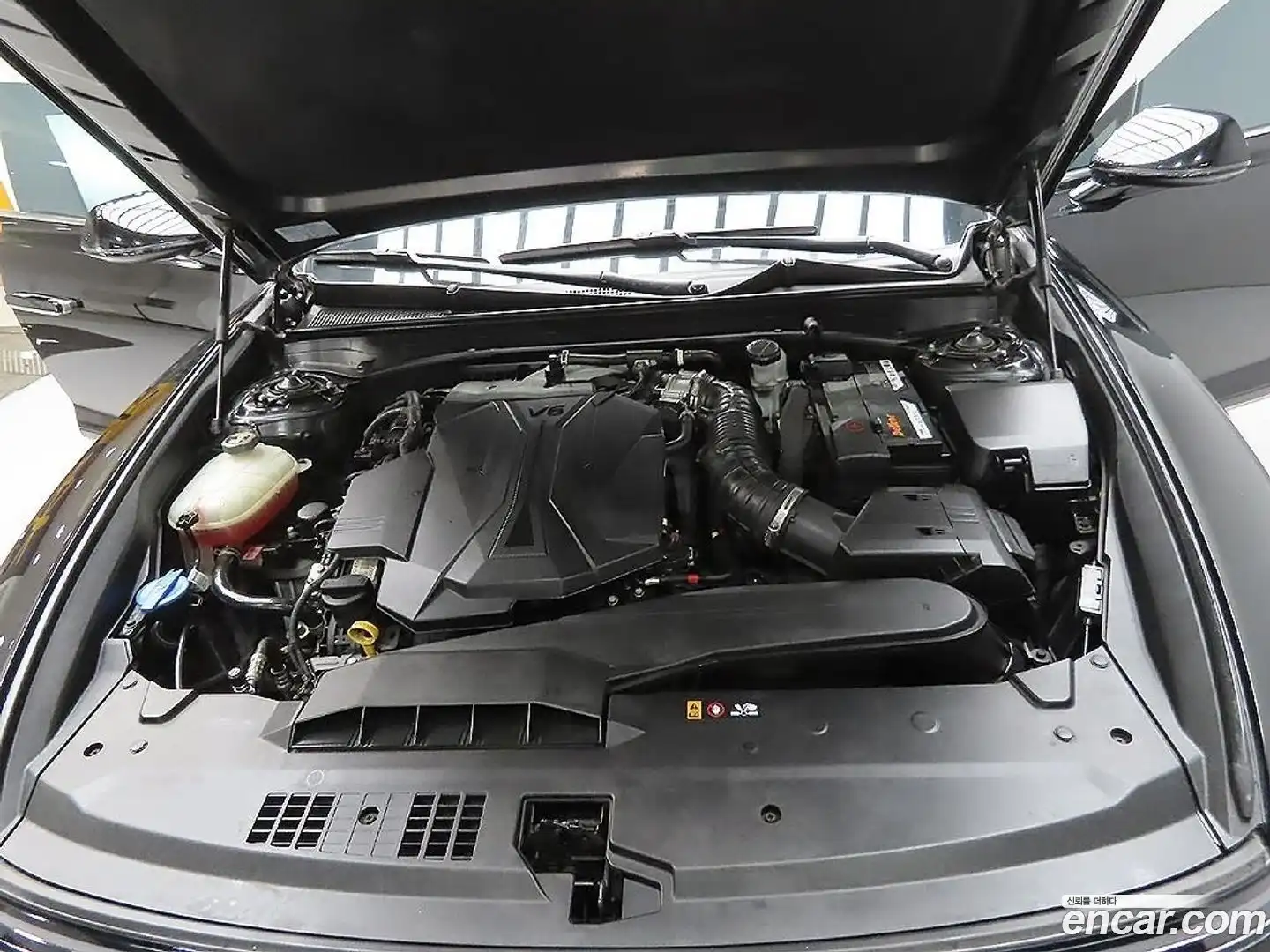 Grandeur Hyundai 2023.2-OUTER-006