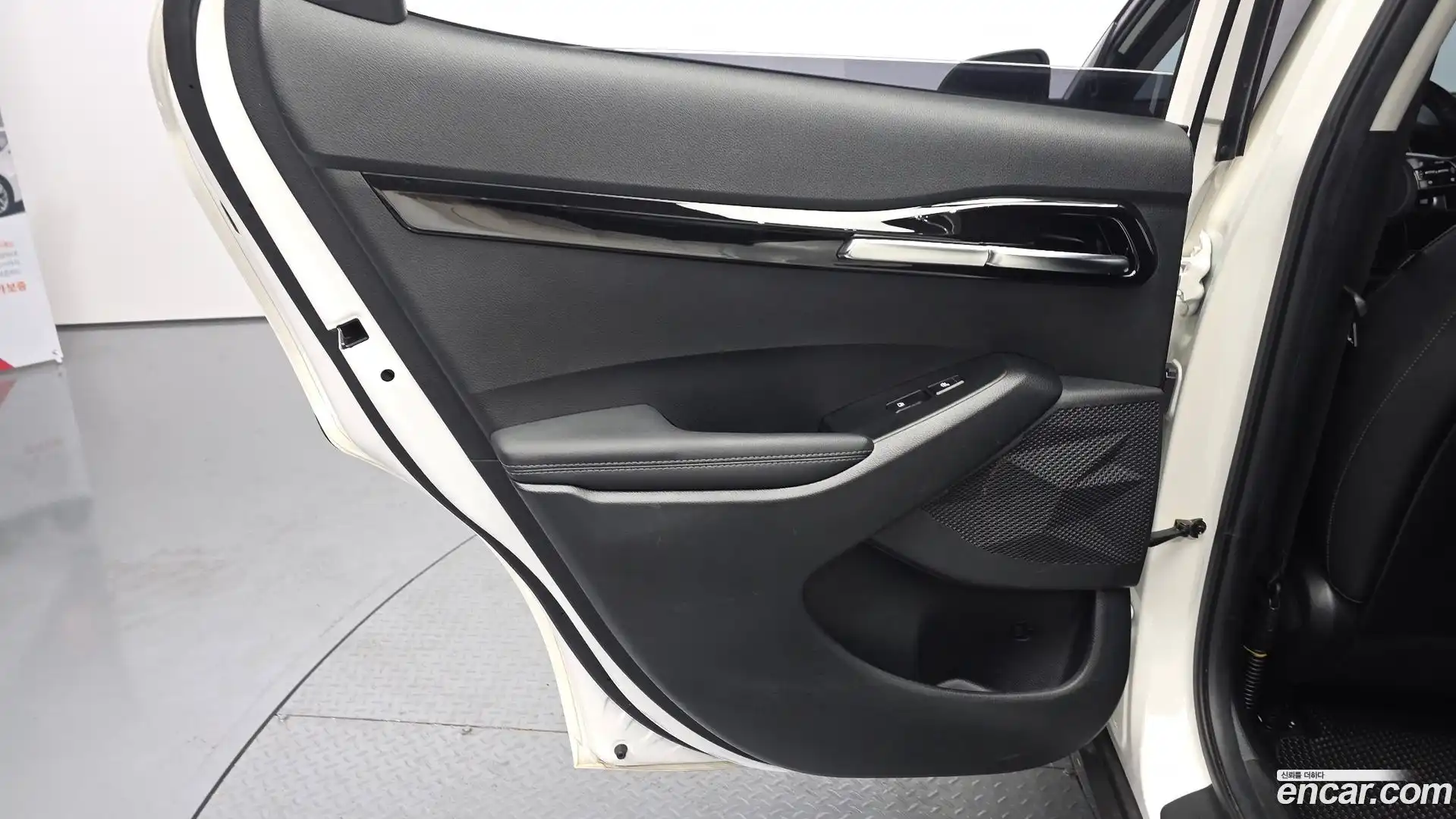 Seltos Kia 2022.8-INNER-035