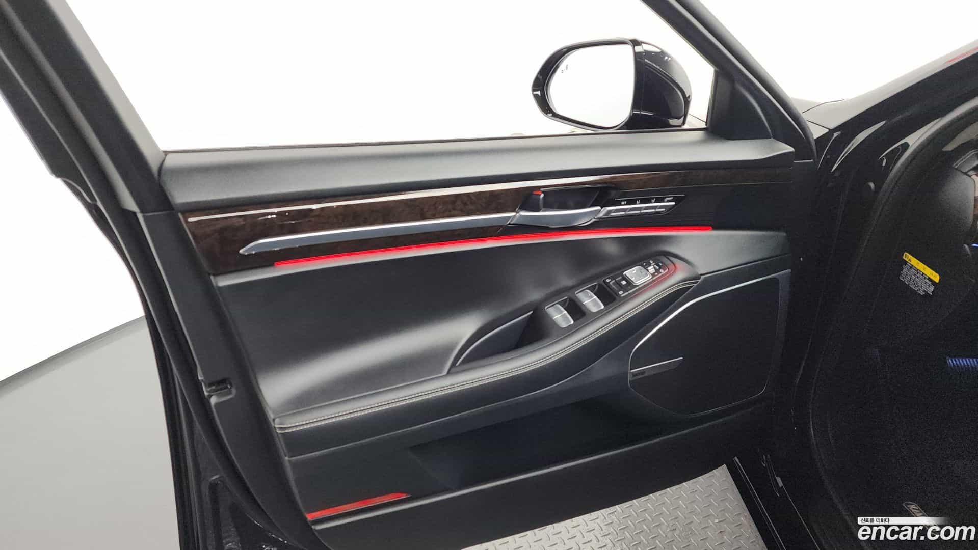 G90 Genesis 2021.3-INNER-034