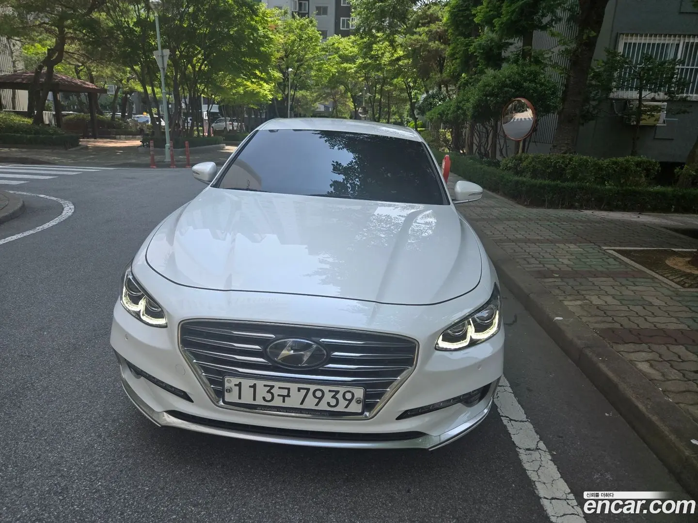 Main__Slider__Photo:Grandeur Hyundai 2019.10-0