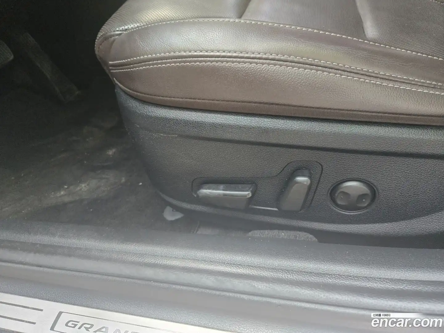Grandeur Hyundai 2019.10-INNER-009
