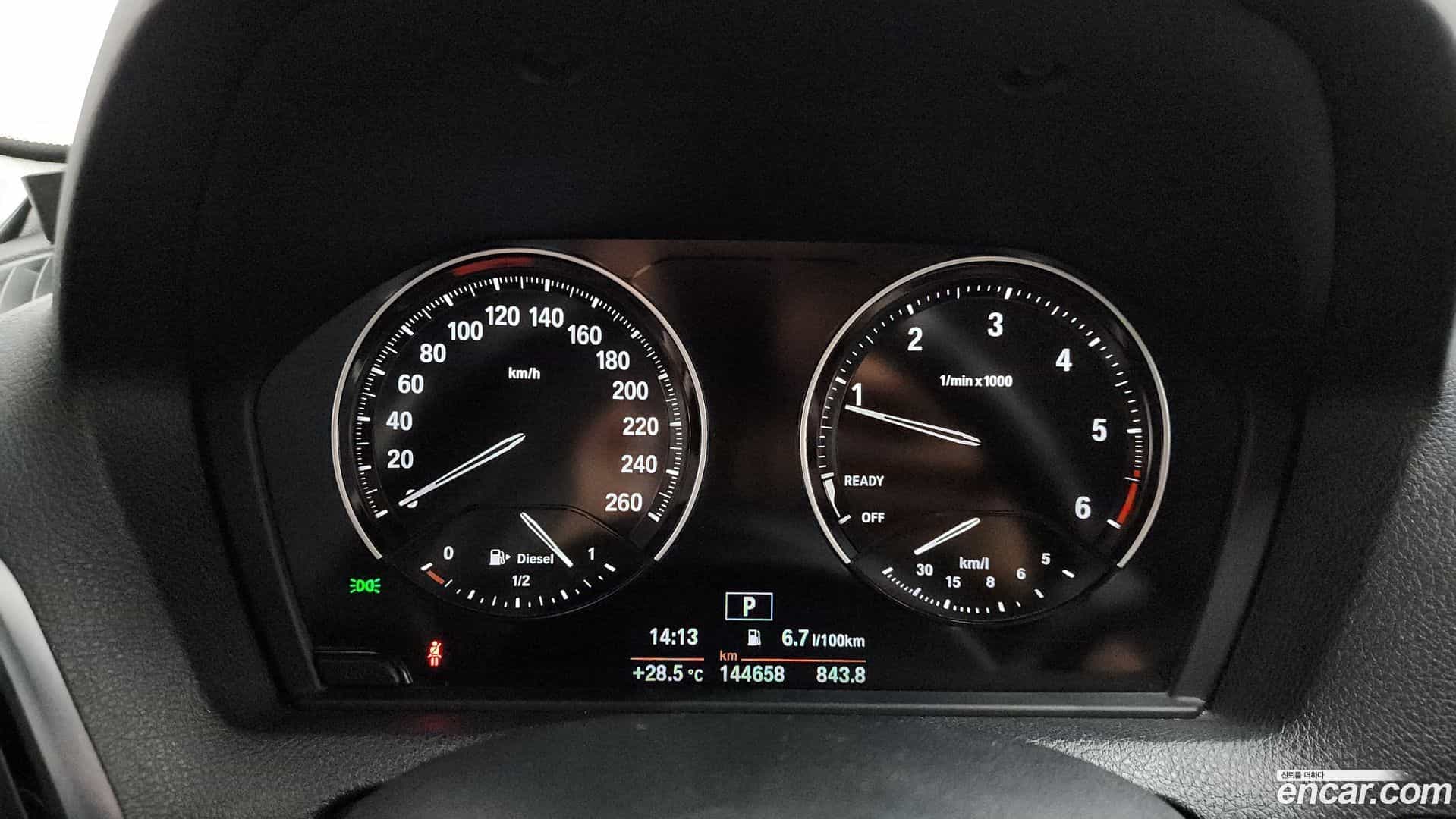 1-Series BMW 2017.10-INNER-008