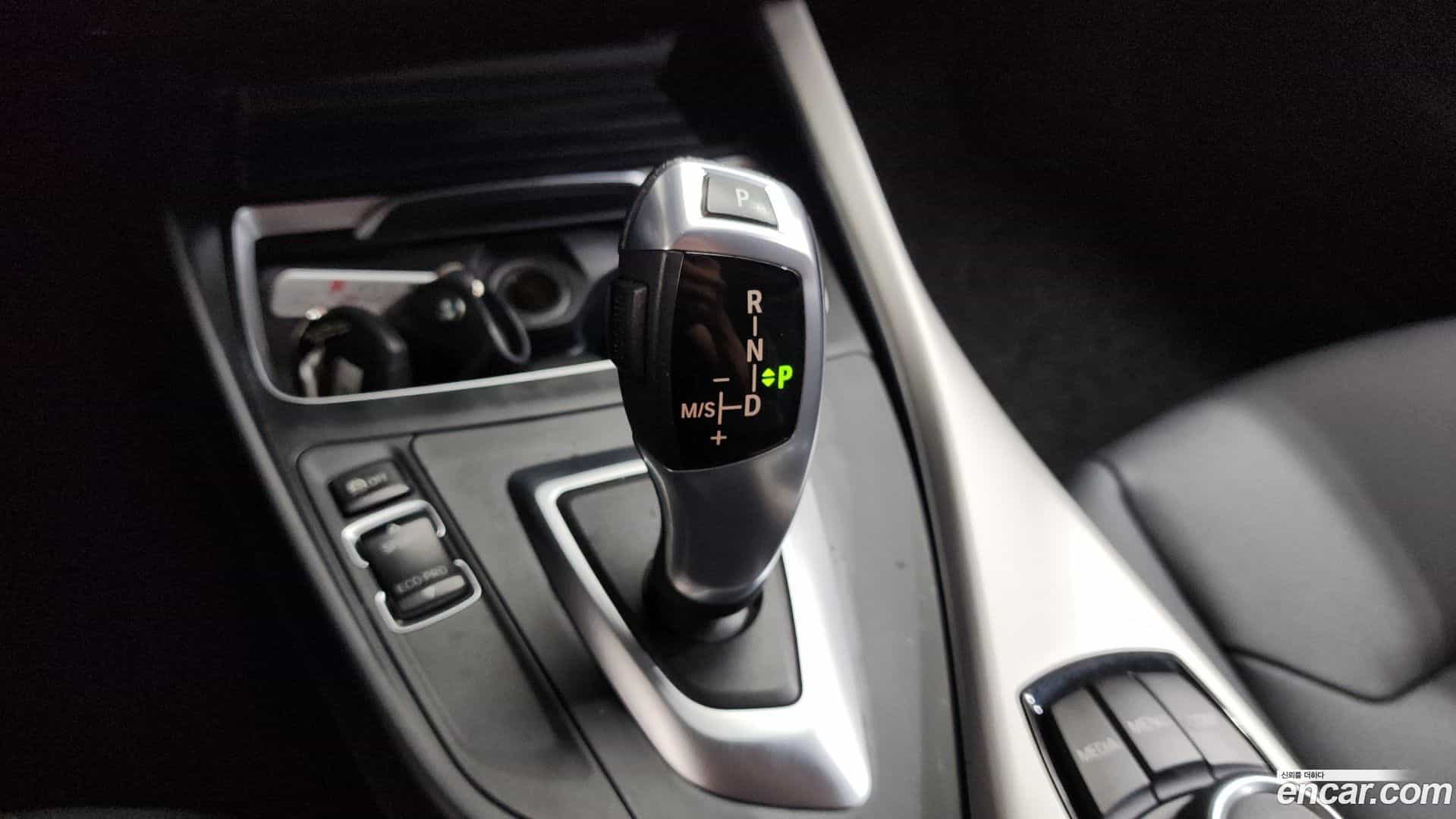 1-Series BMW 2017.10-INNER-009