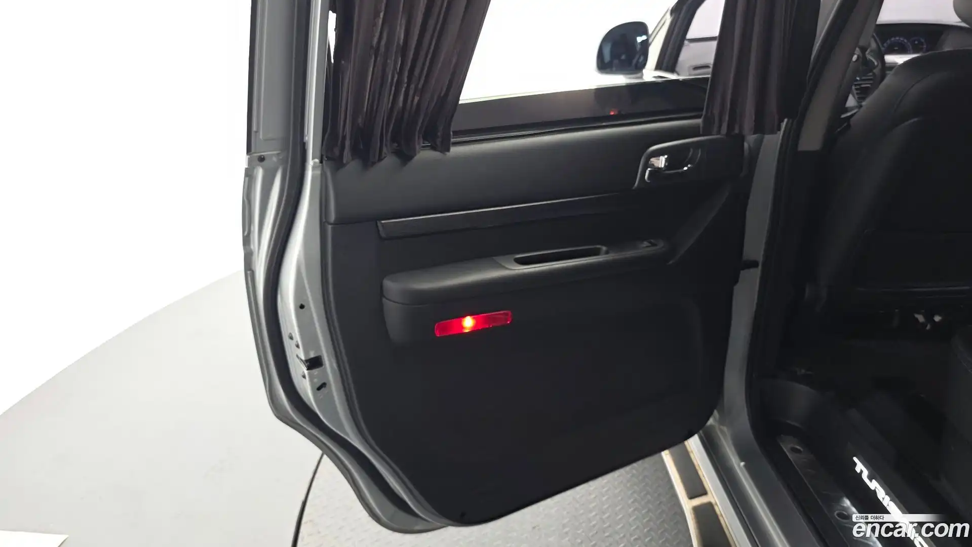 KORANDO KG Mobility 2018.2-INNER-035