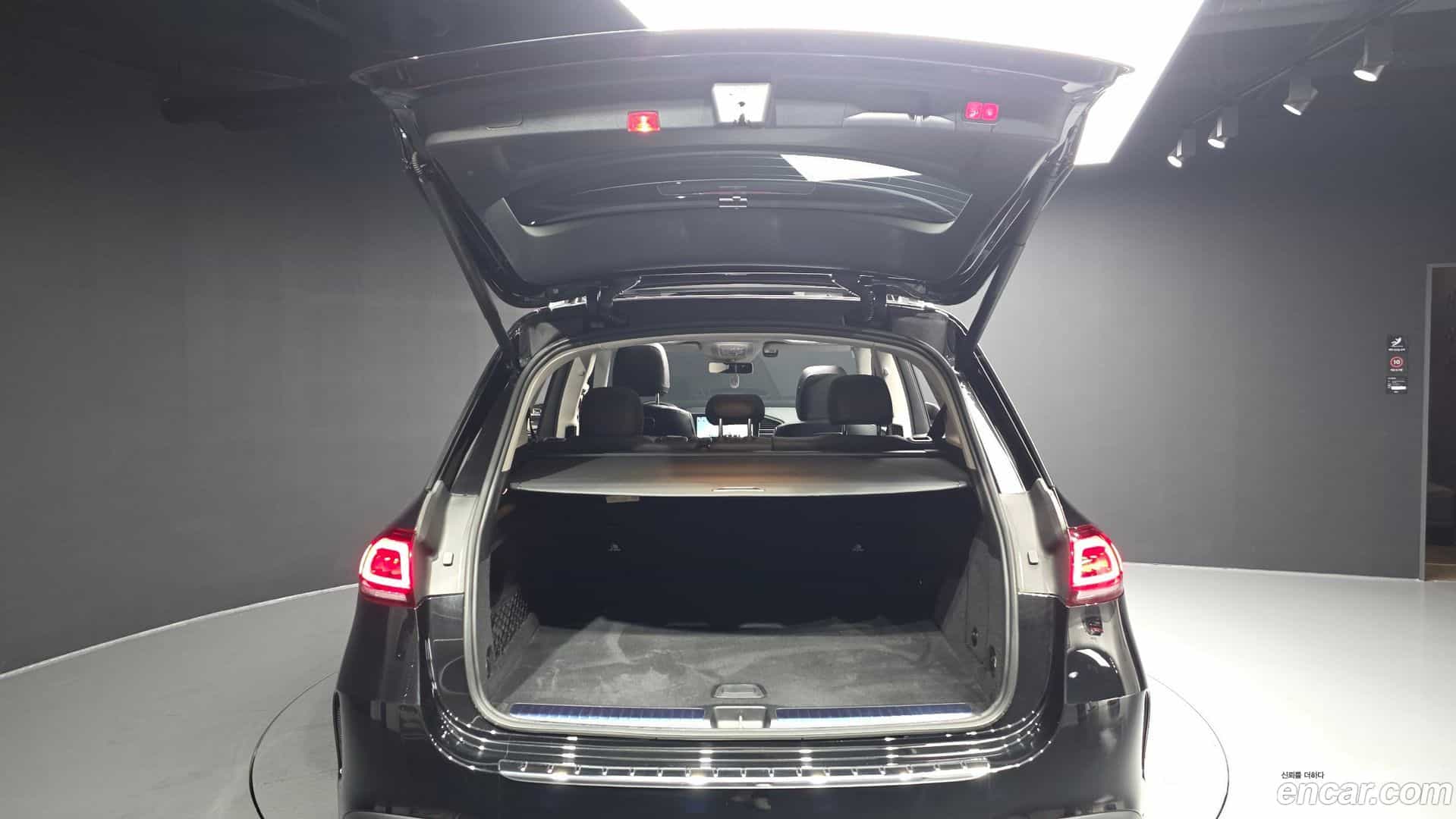 GLE-Class Mercedes-Benz 2020.6-OPTION-024