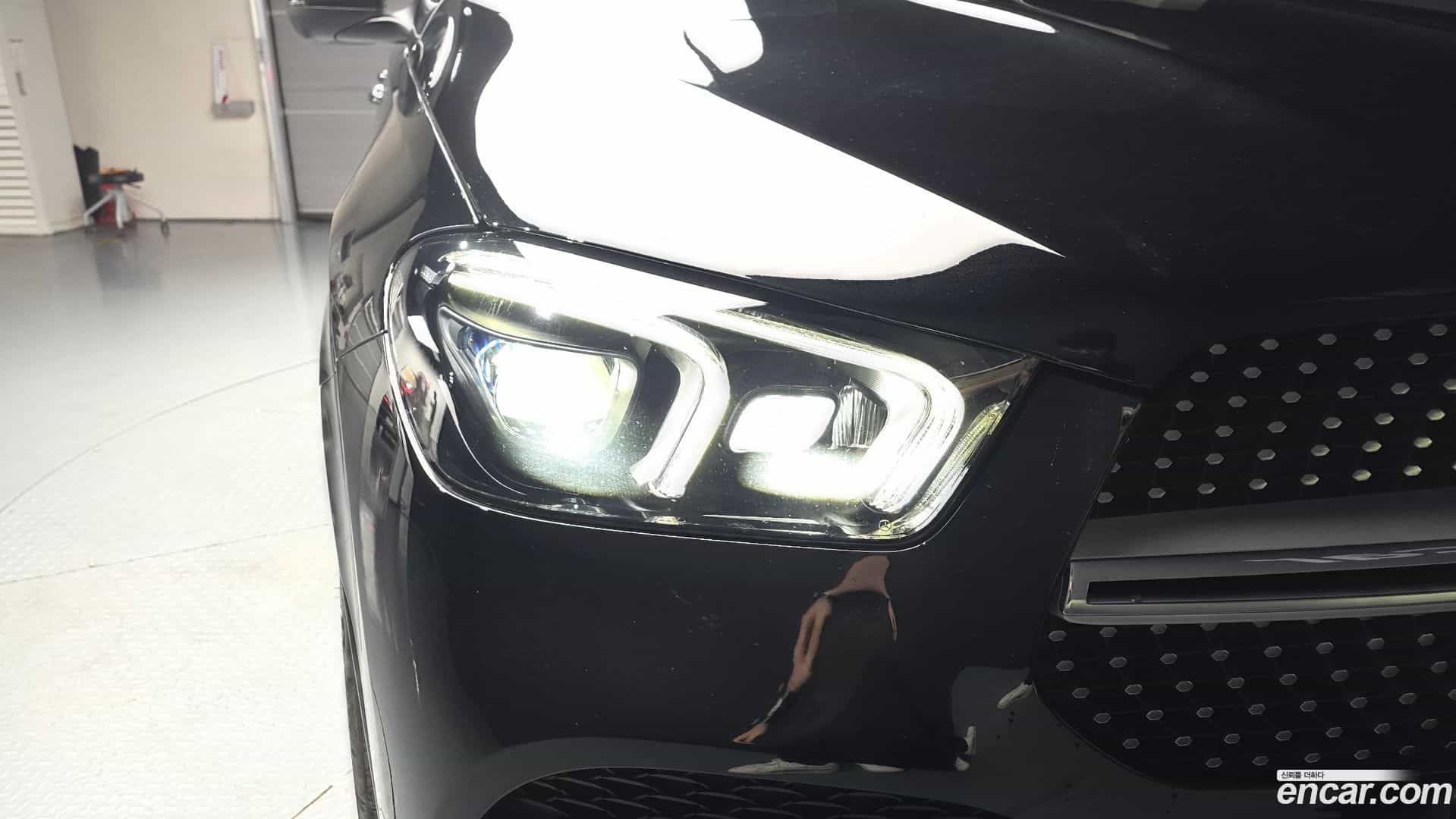 GLE-Class Mercedes-Benz 2020.6-OUTER-032