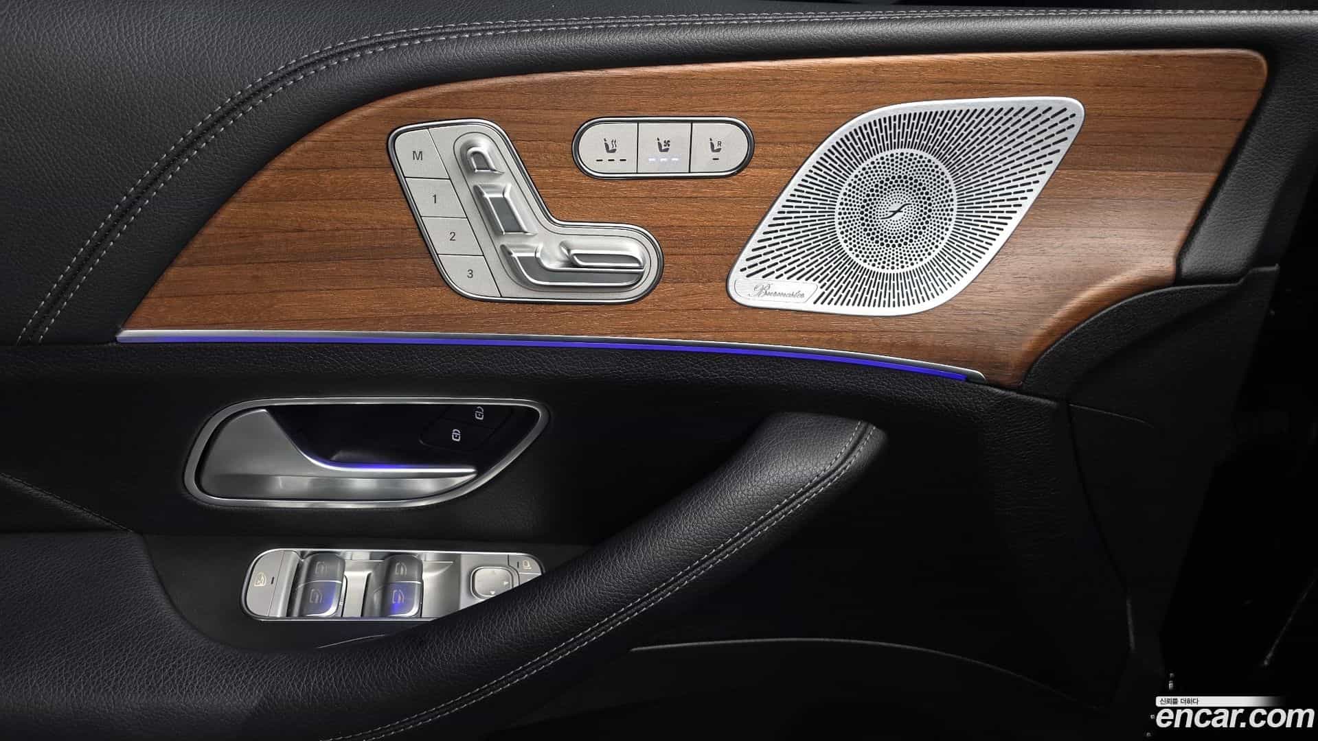 GLE-Class Mercedes-Benz 2020.6-OPTION-042