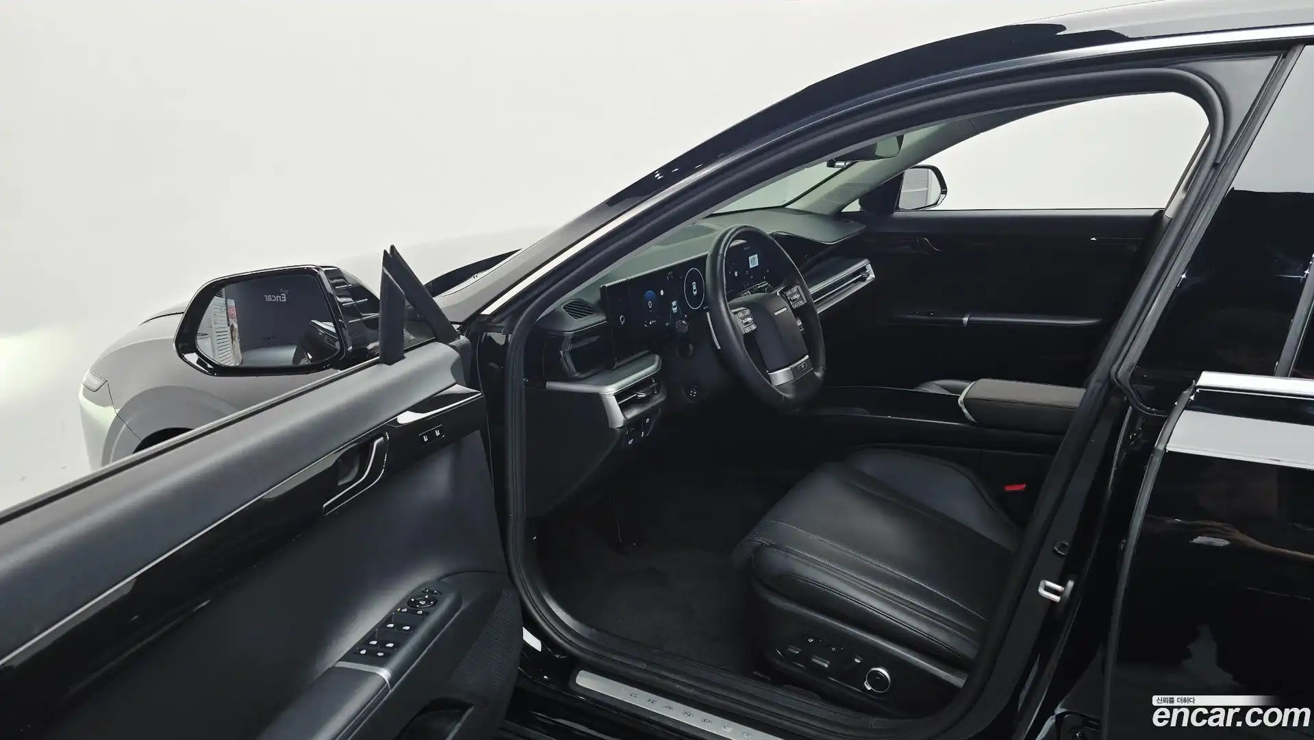 Grandeur Hyundai 2023.5-INNER-010