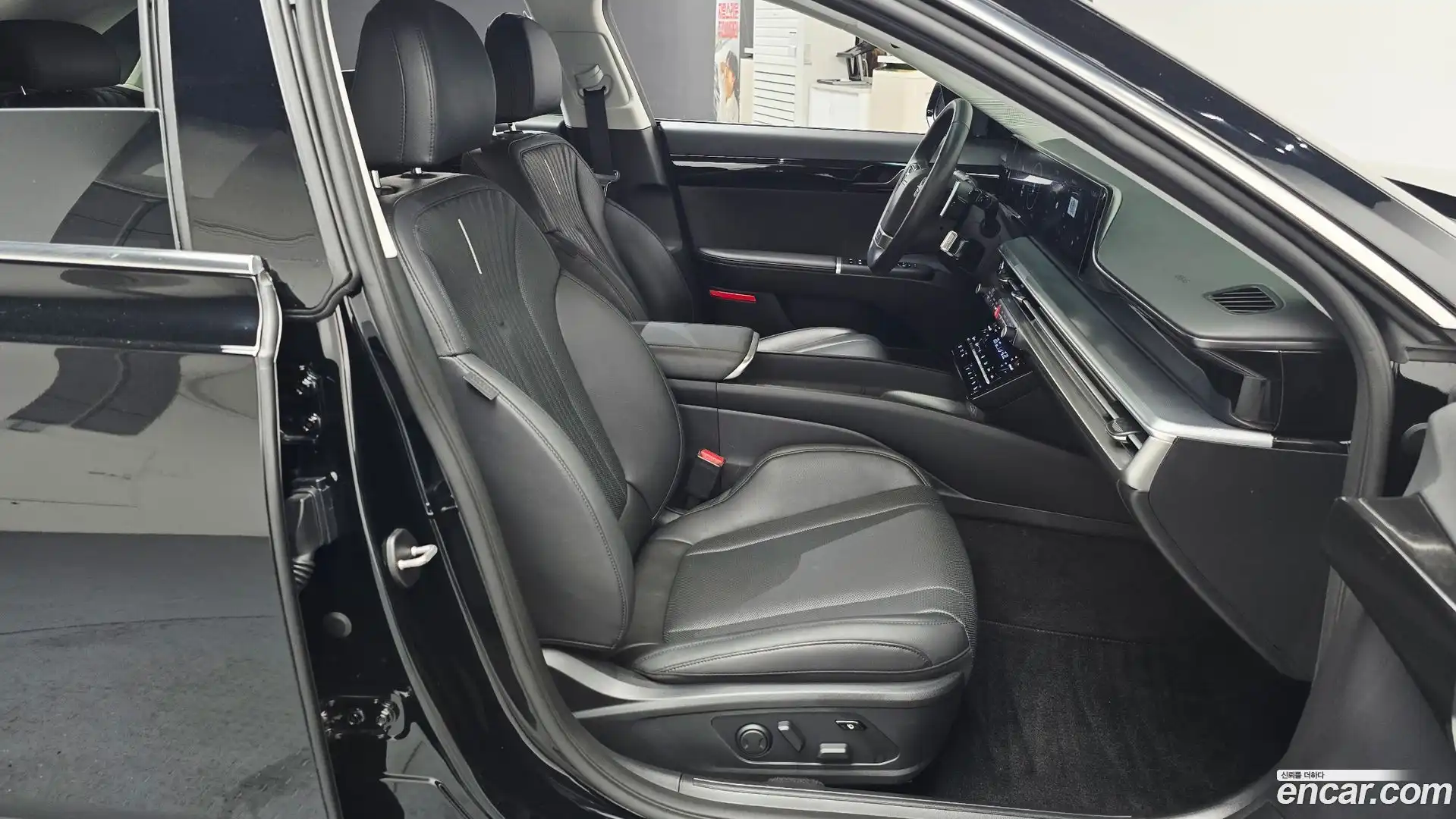 Grandeur Hyundai 2023.5-OPTION-016
