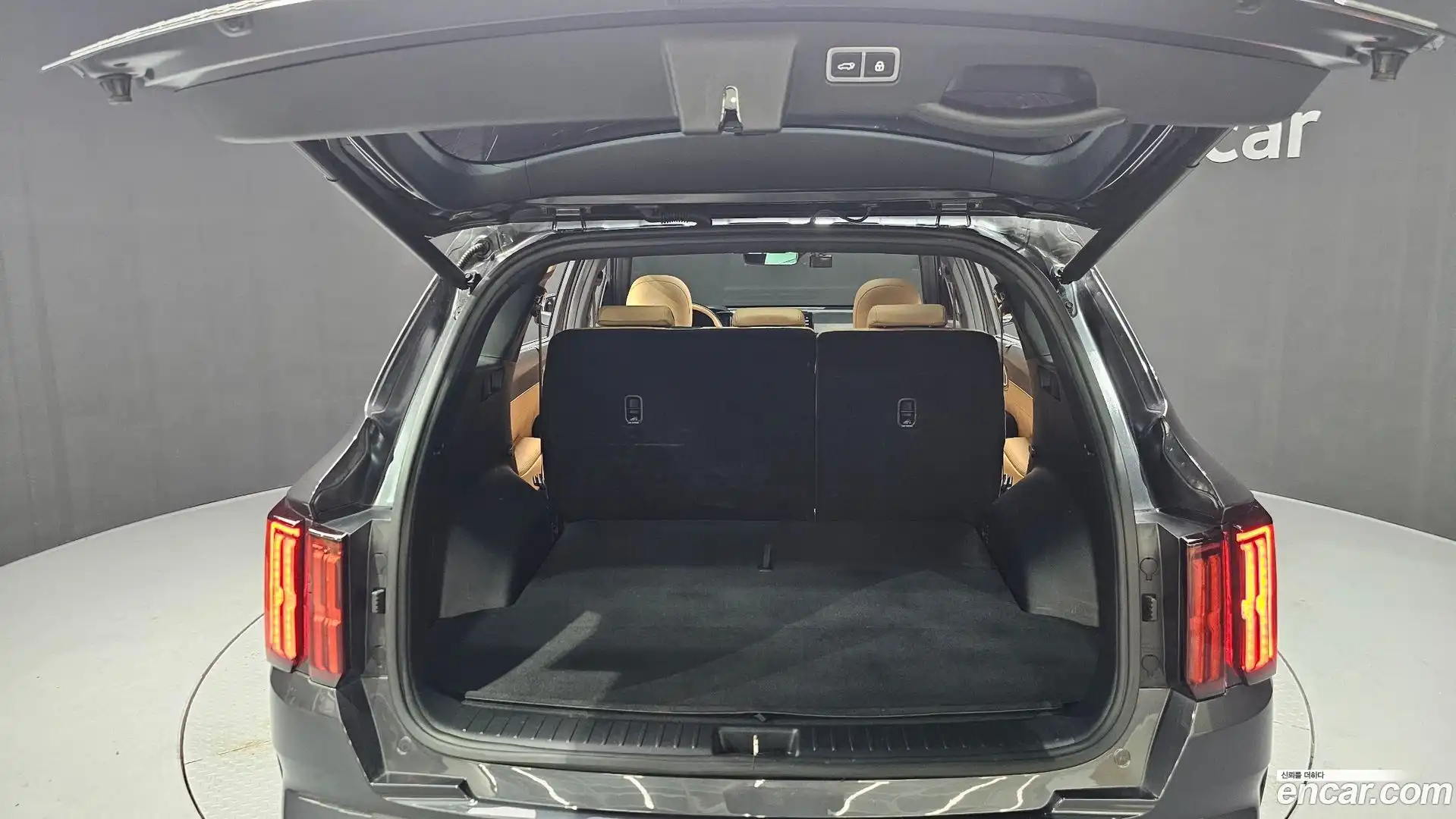 Sorento Kia 2023.3-OPTION-024