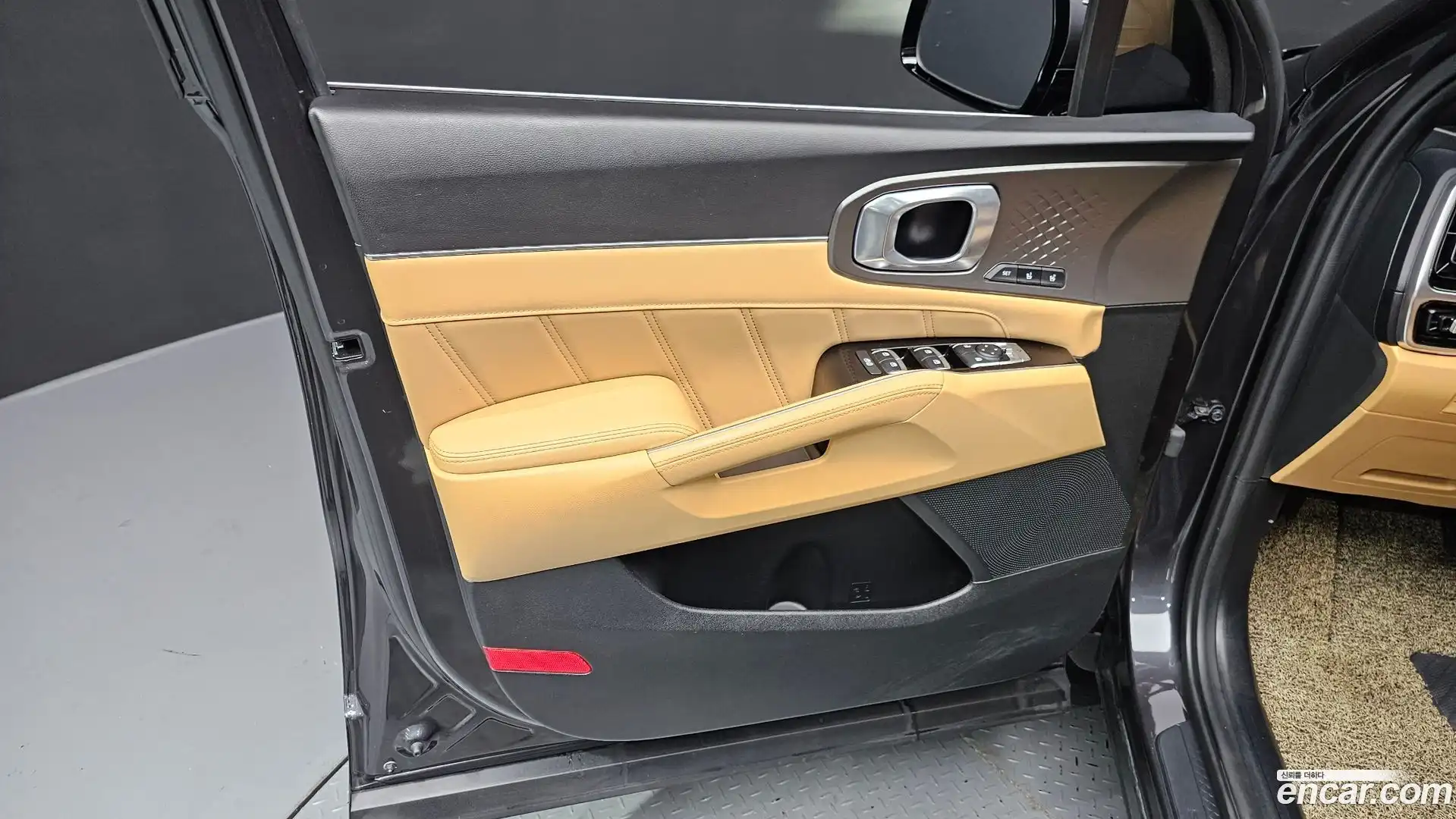 Sorento Kia 2023.3-INNER-034