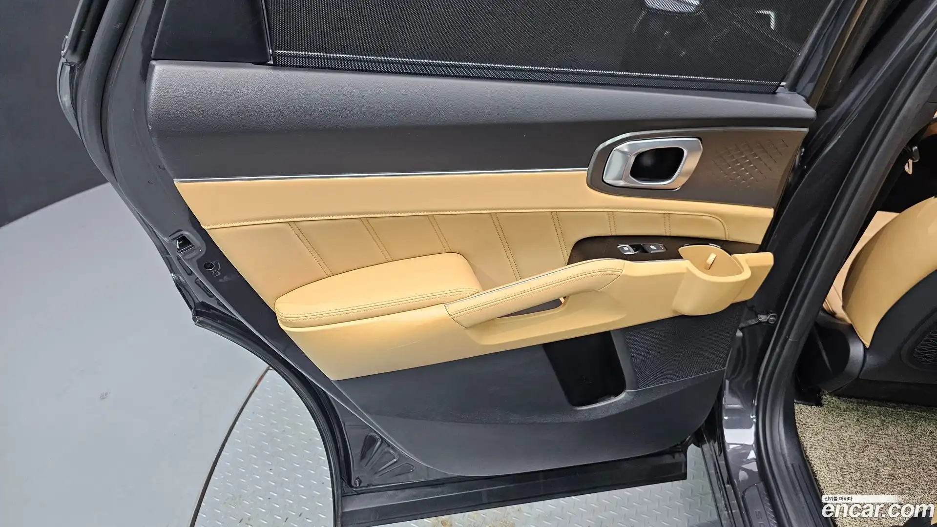 Sorento Kia 2023.3-INNER-035
