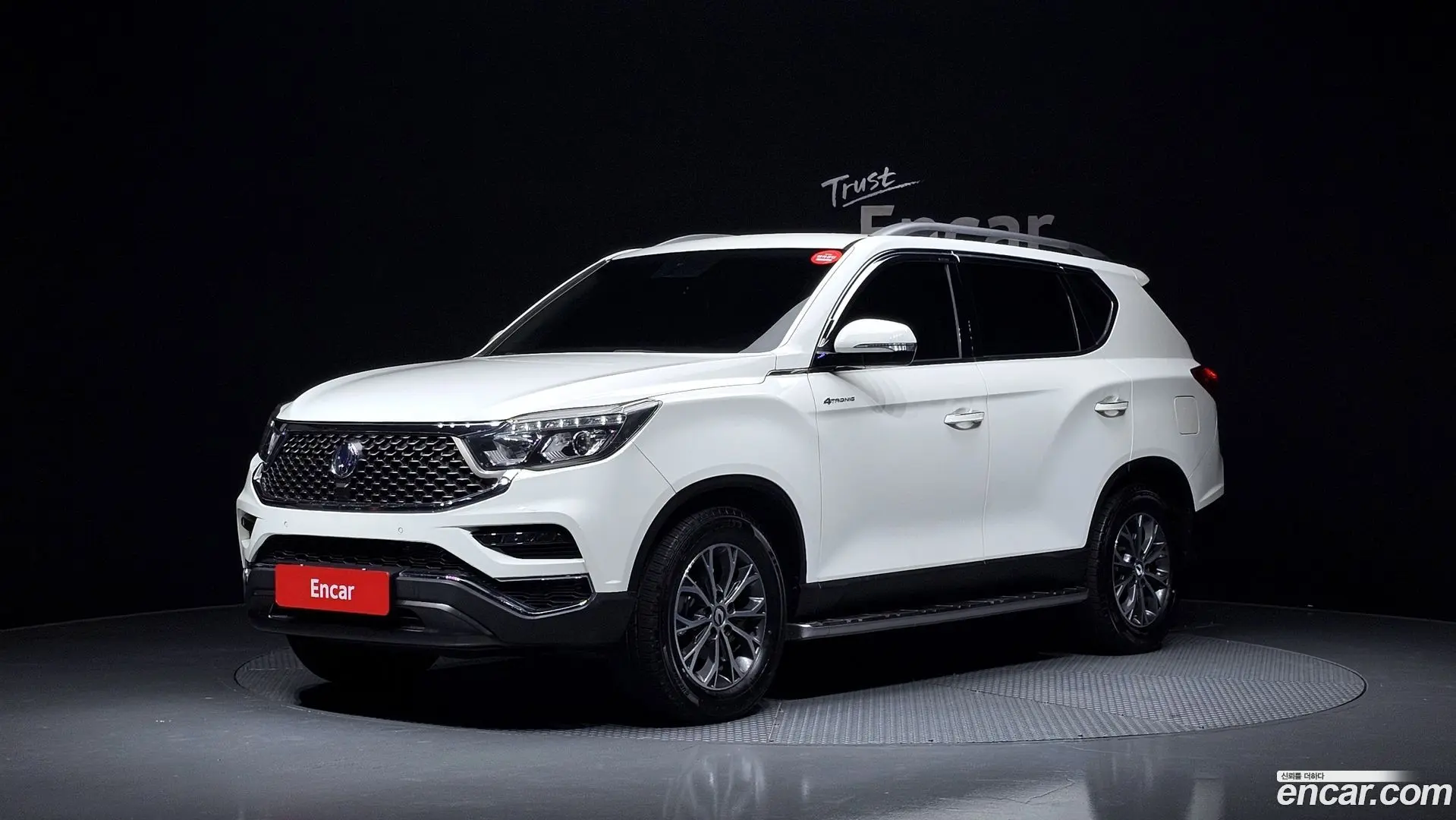 Main__Slider__Photo:Rexton KG Mobility 2020.9-0
