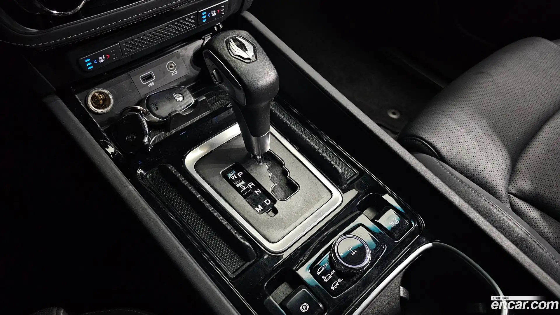Rexton KG Mobility 2020.9-INNER-009