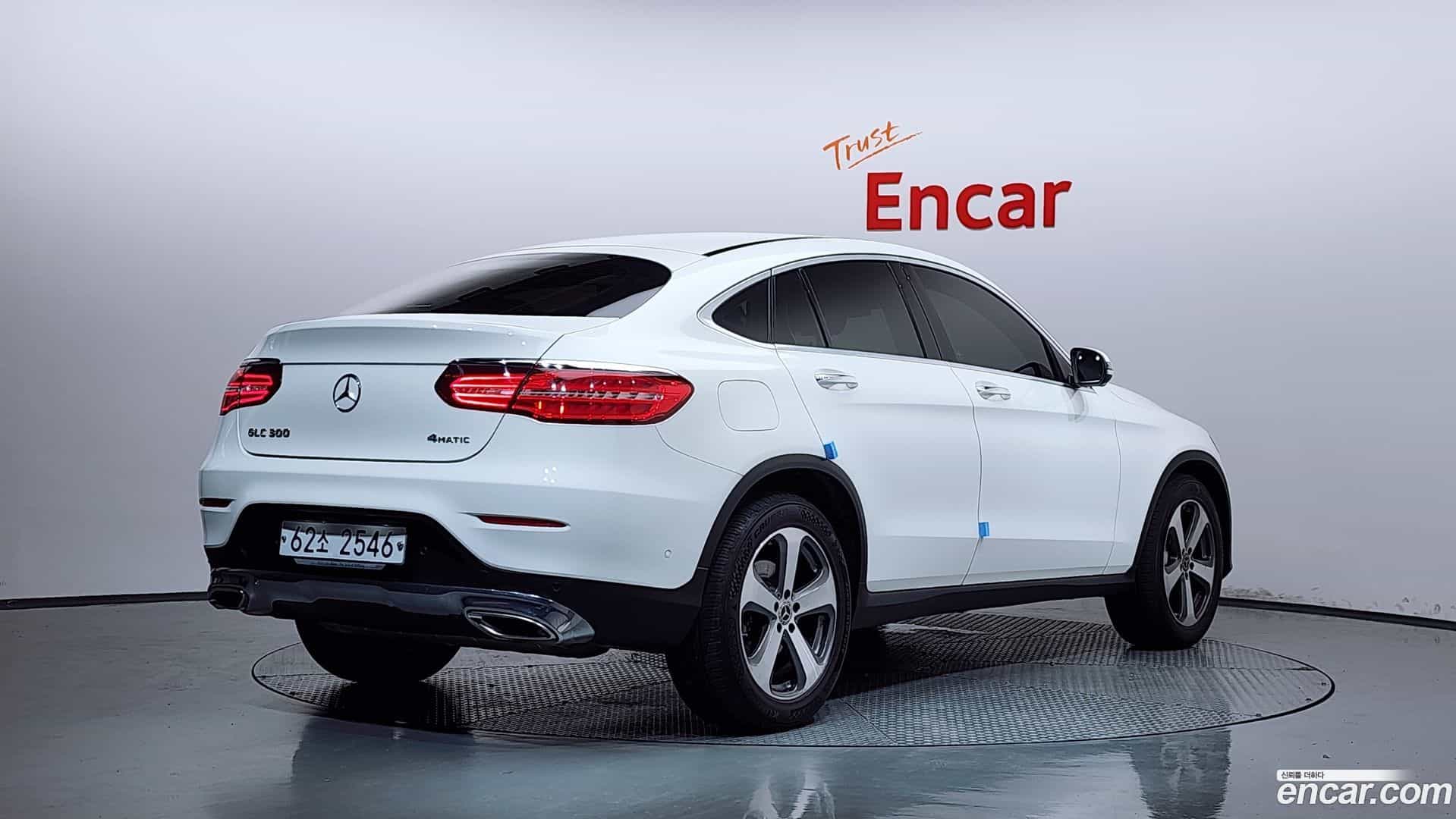 GLC-Class Mercedes-Benz 2019.5-OUTER-002