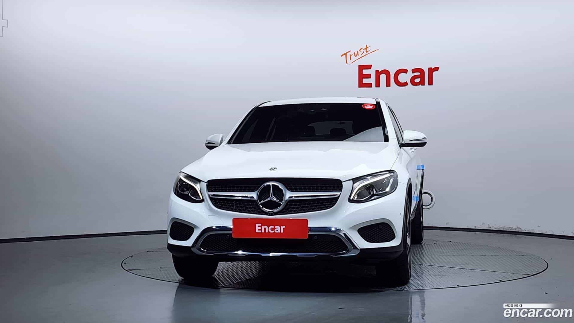 GLC-Class Mercedes-Benz 2019.5-OUTER-003