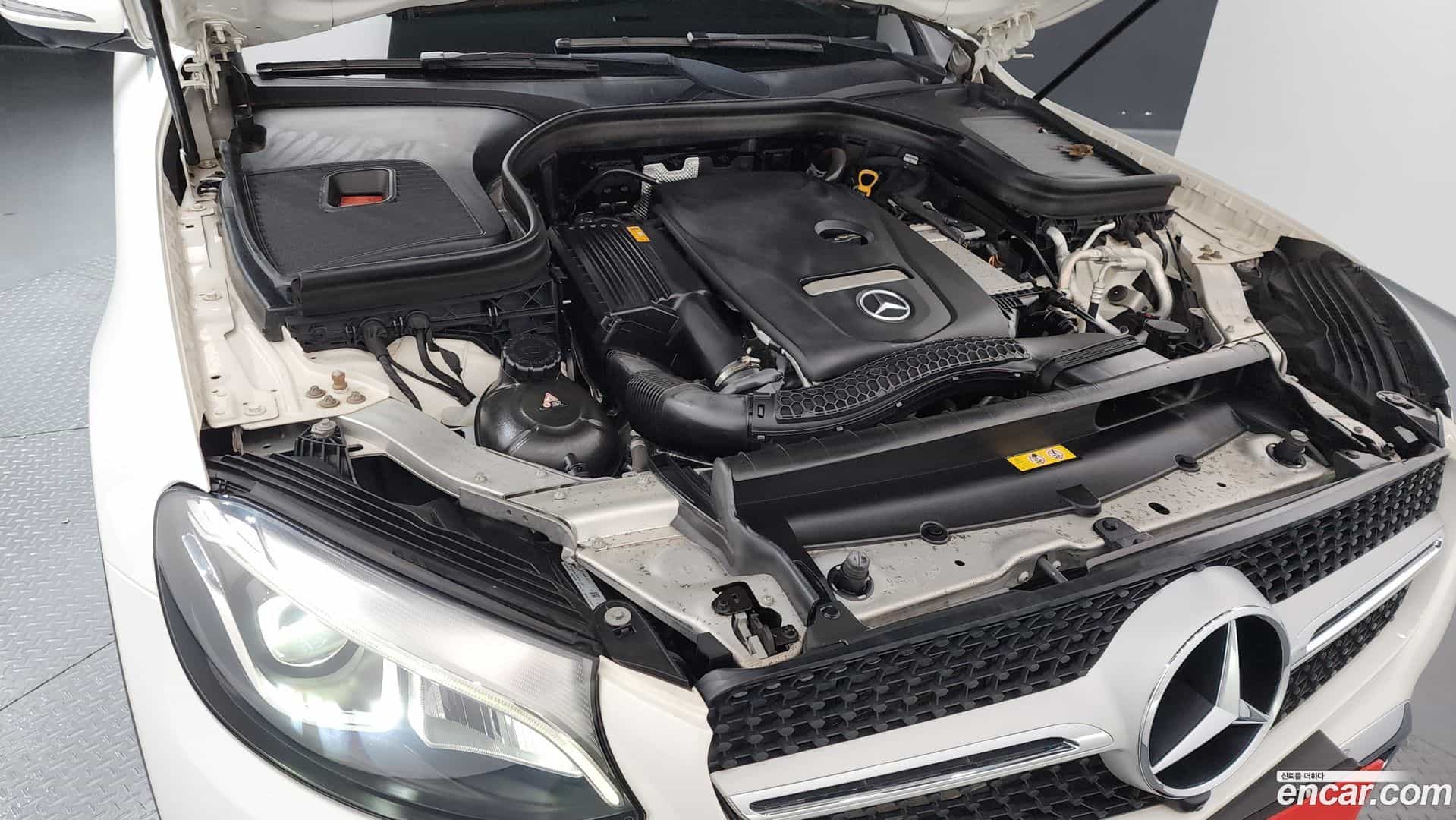 GLC-Class Mercedes-Benz 2019.5-OUTER-006