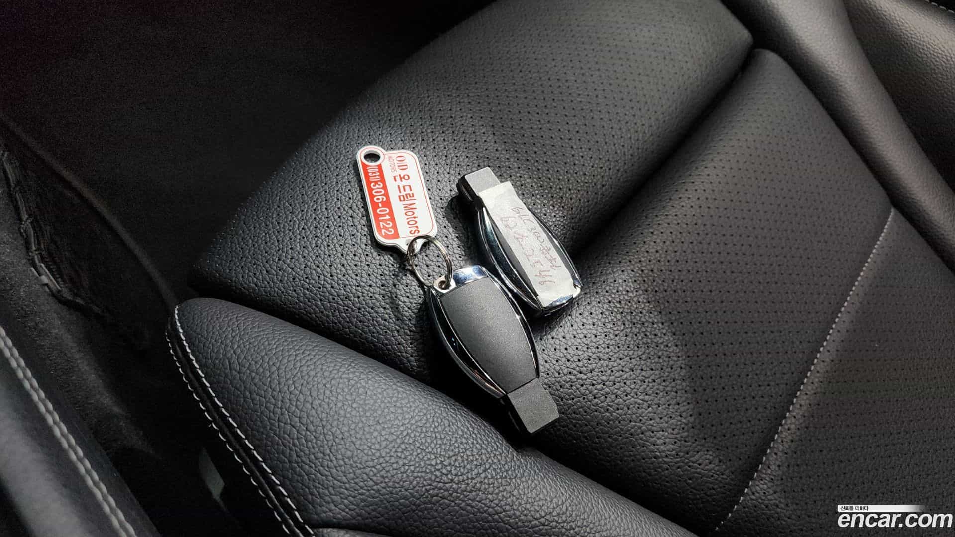 GLC-Class Mercedes-Benz 2019.5-OPTION-019