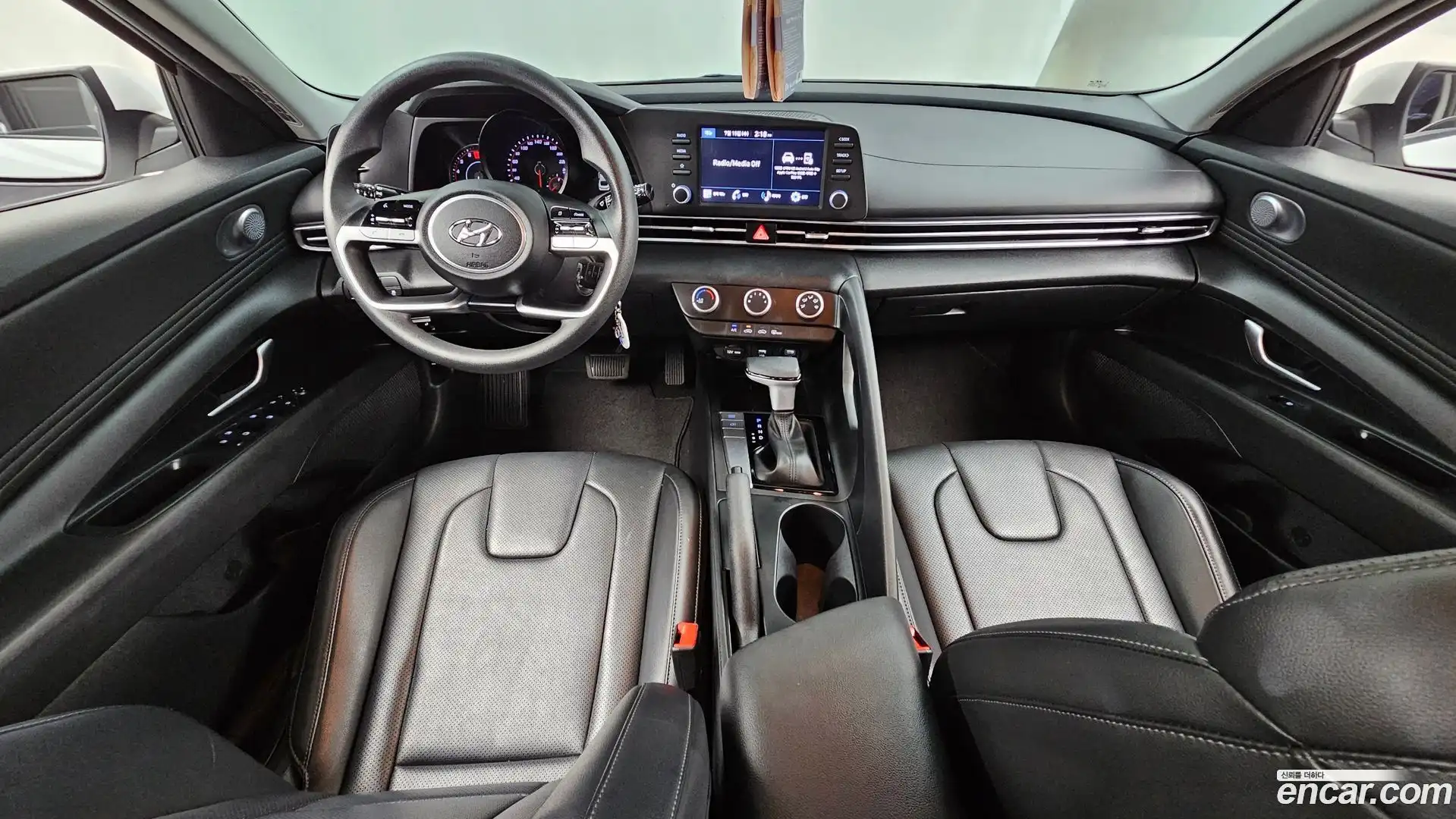 AVANTE Hyundai 2022.6-INNER-007