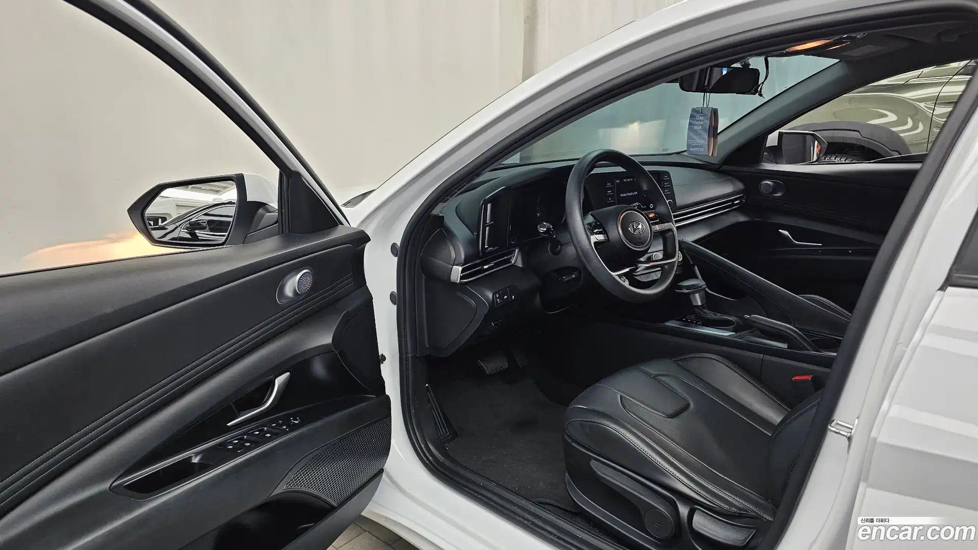 AVANTE Hyundai 2022.6-INNER-010