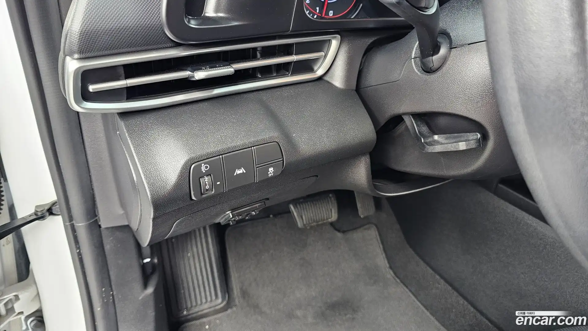AVANTE Hyundai 2022.6-OPTION-022