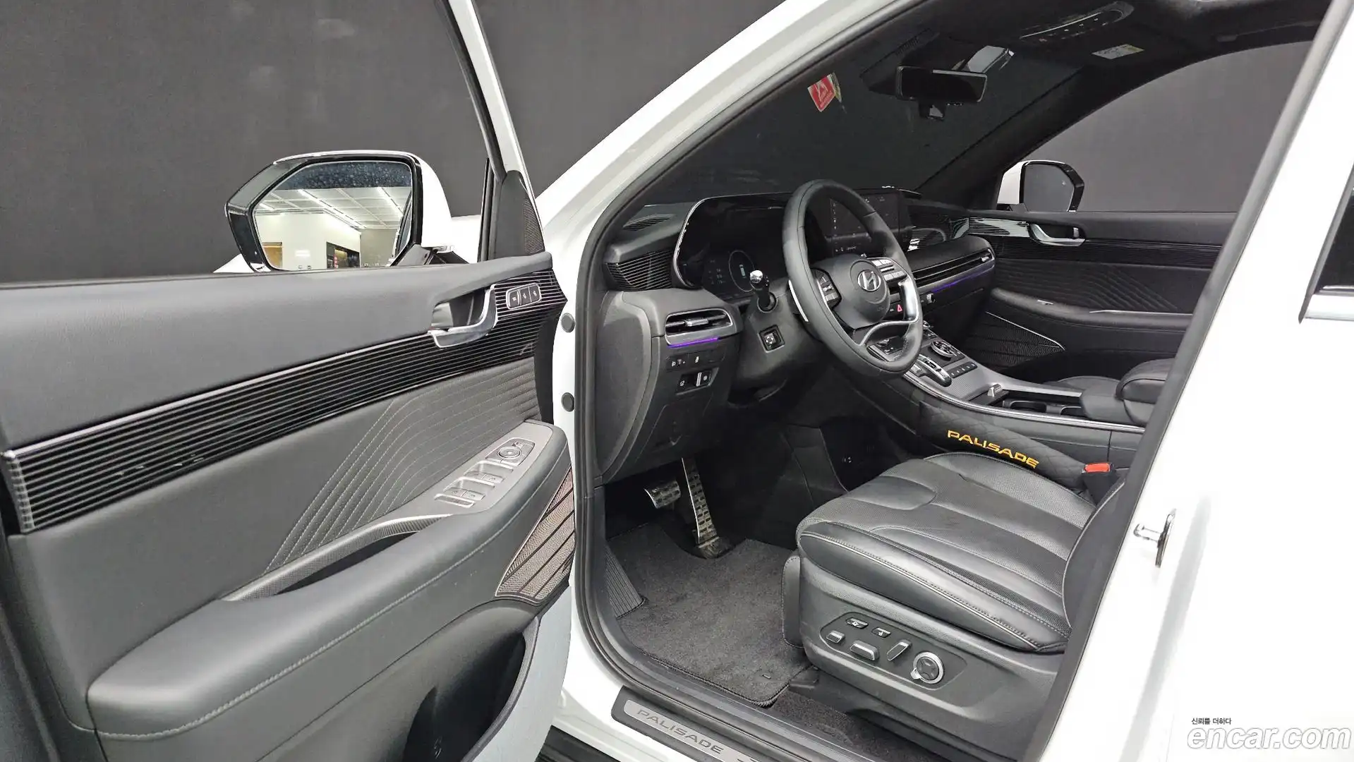 Palisade Hyundai 2023.3-INNER-010