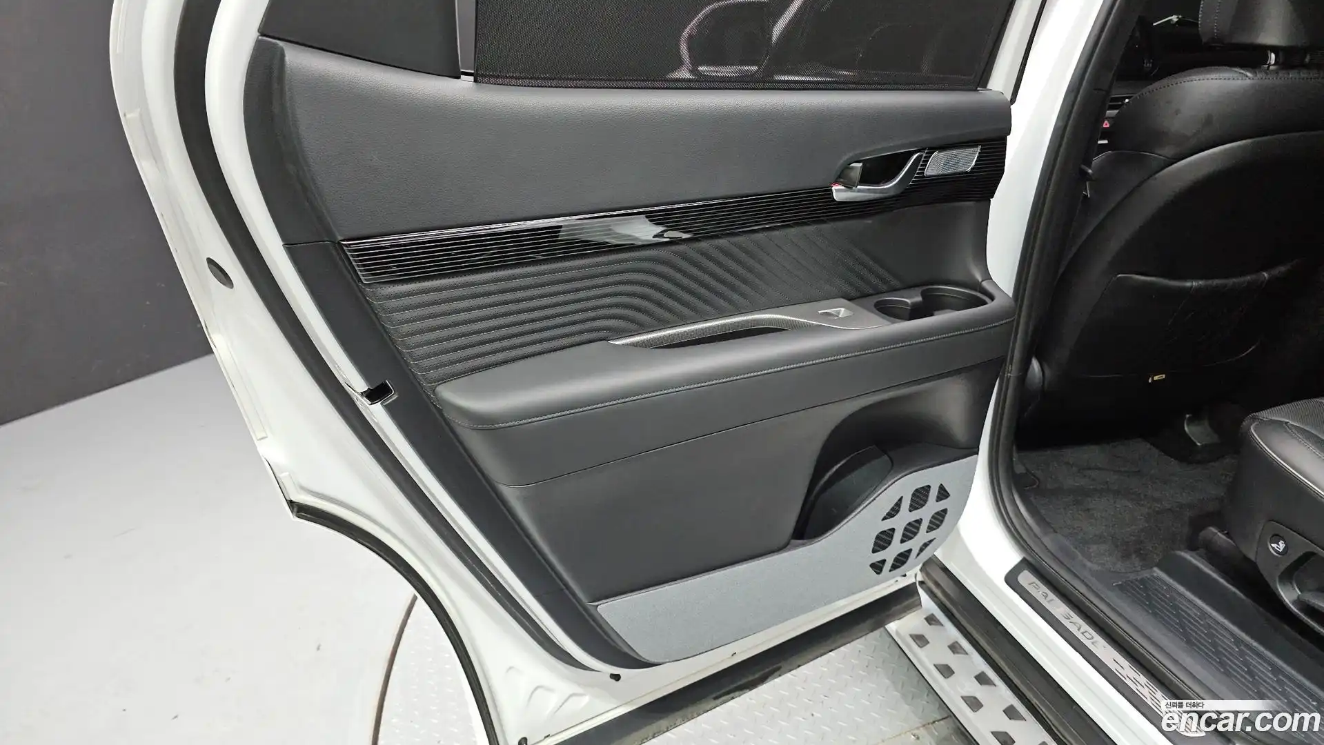 Palisade Hyundai 2023.3-INNER-035