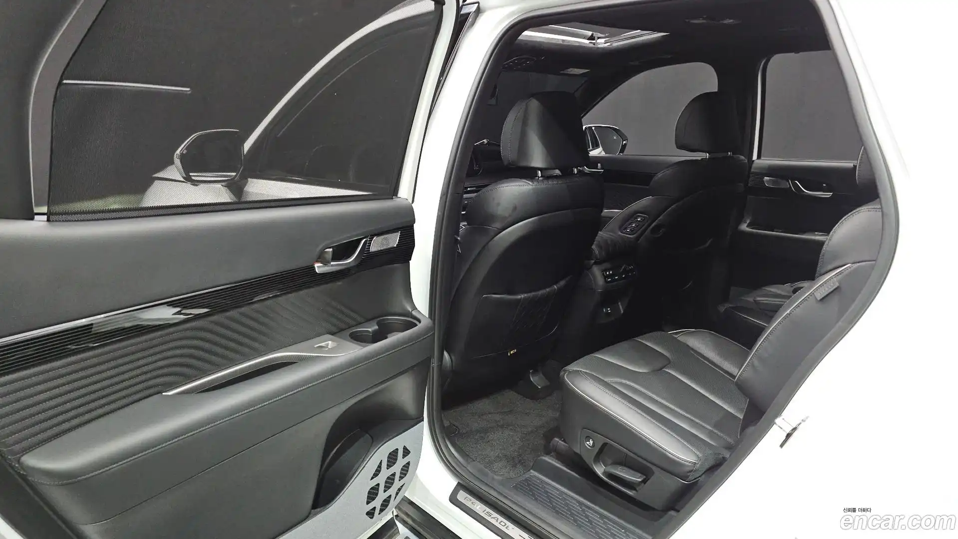 Palisade Hyundai 2023.3-INNER-036