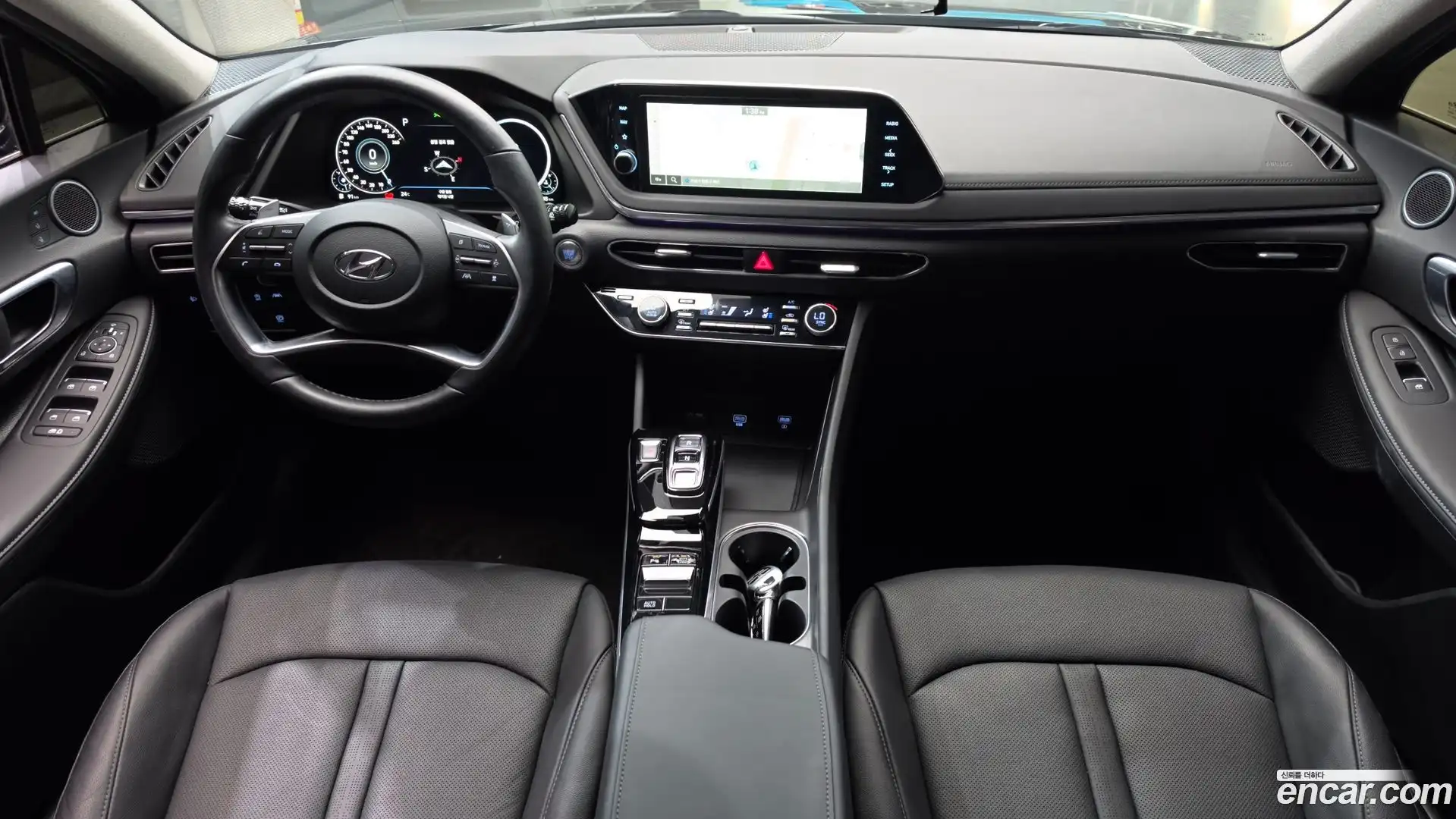 Sonata Hyundai 2023.1-INNER-007