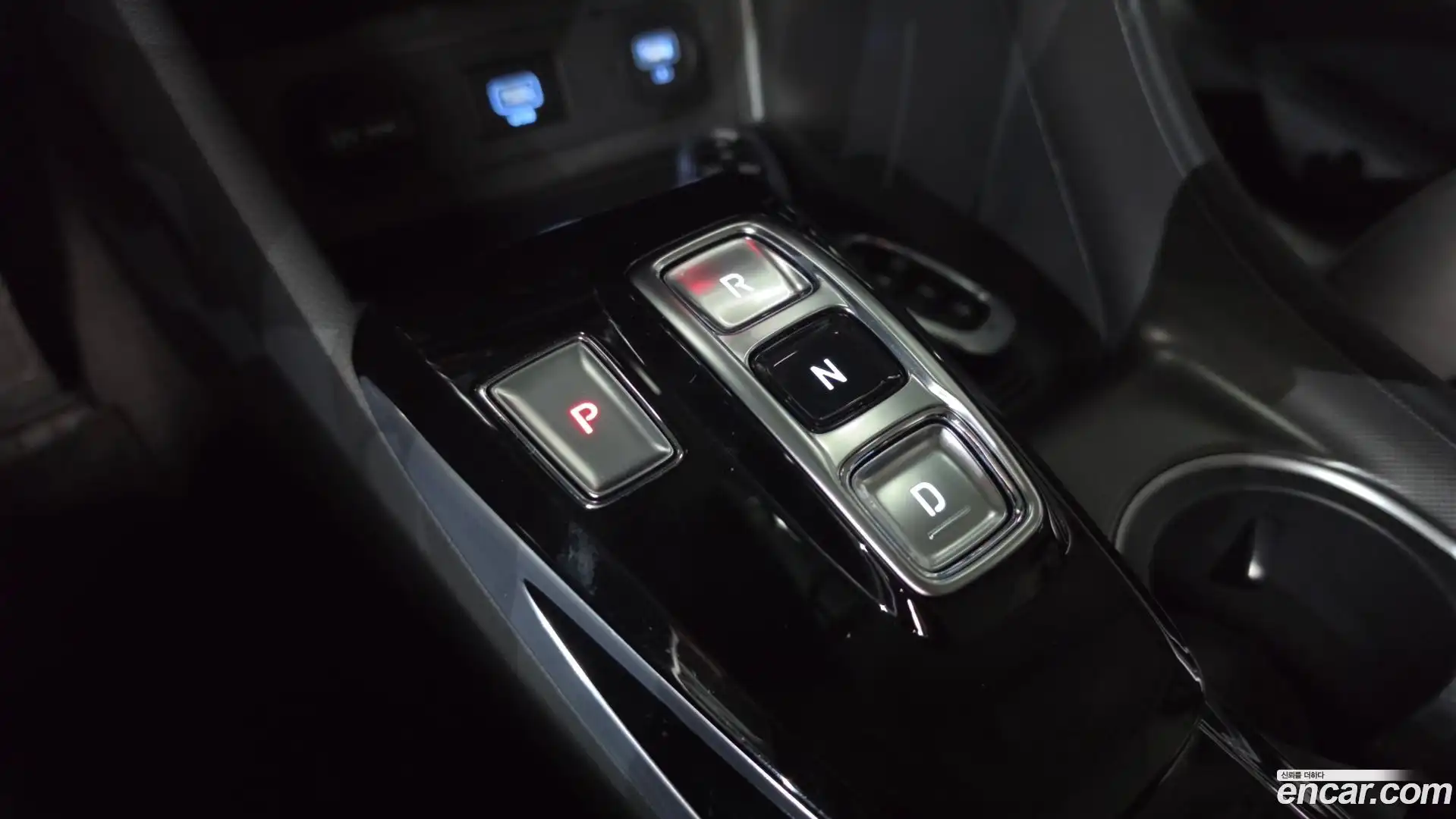 Sonata Hyundai 2023.1-INNER-009