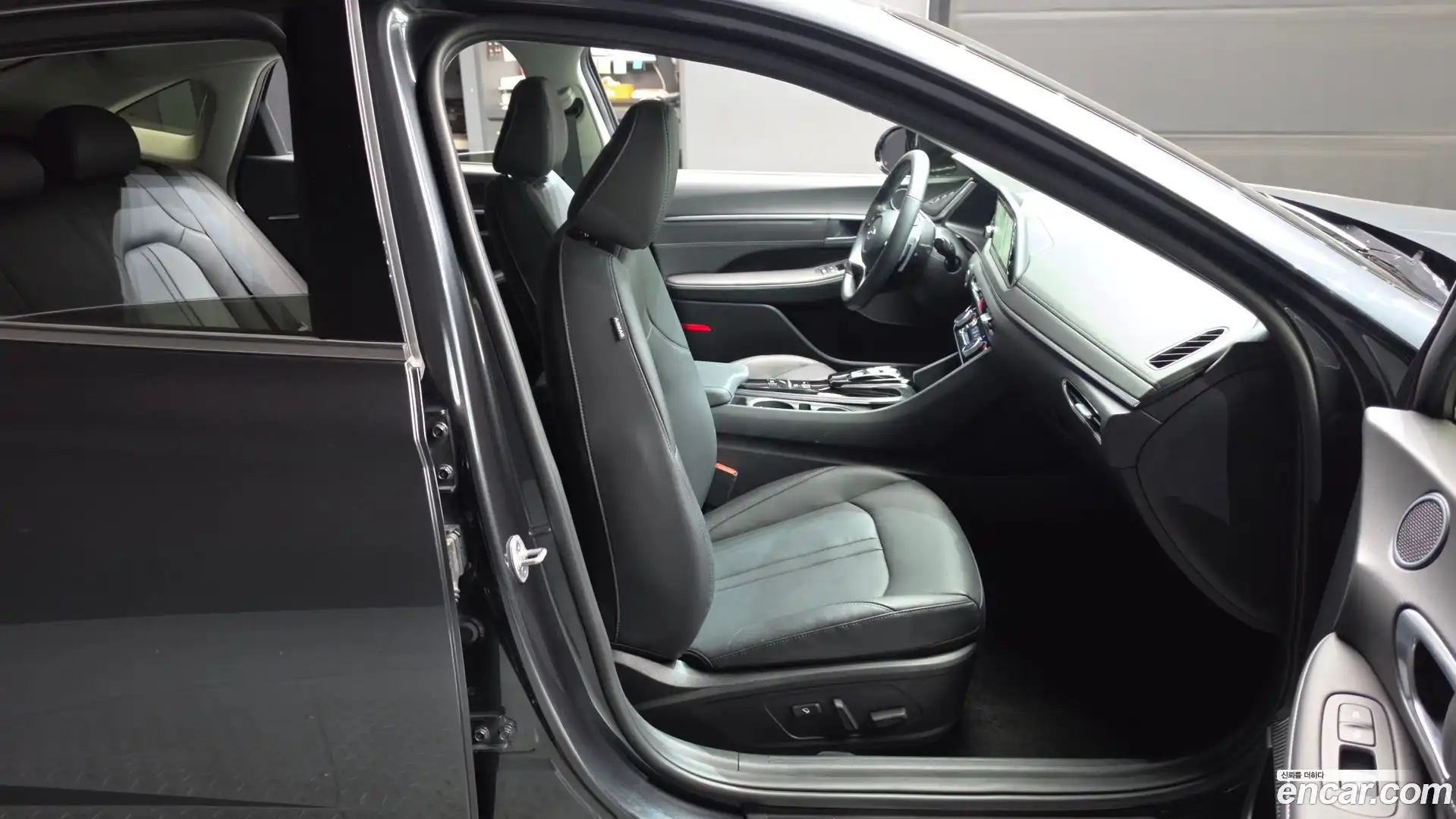 Sonata Hyundai 2023.1-OPTION-015