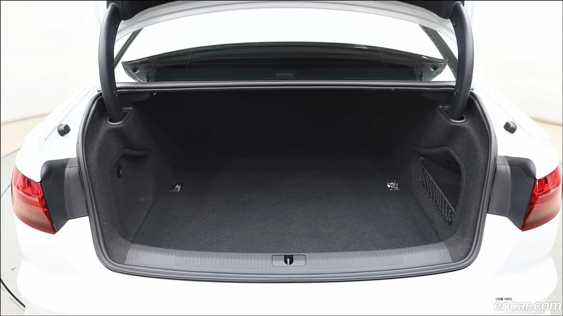 A4 Audi 2021.0-INNER-007