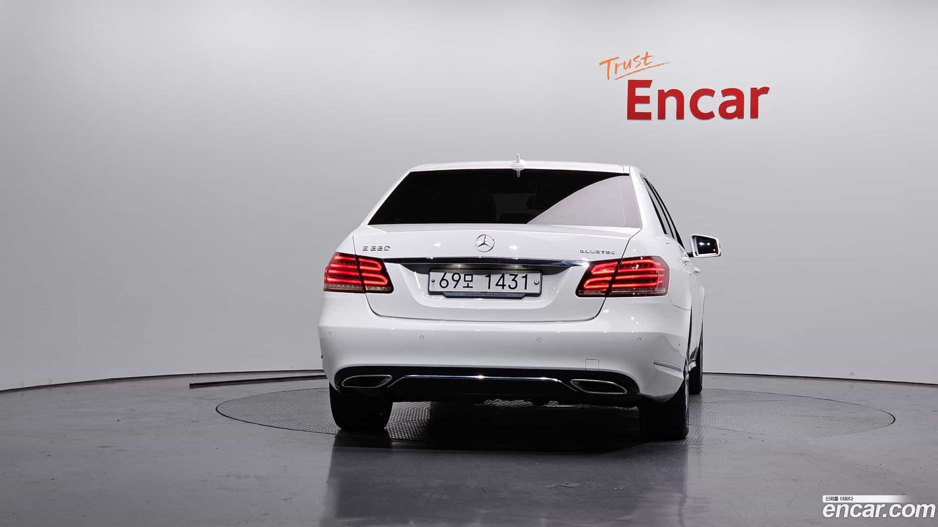 E-Class Mercedes-Benz 2015.1-OUTER-004