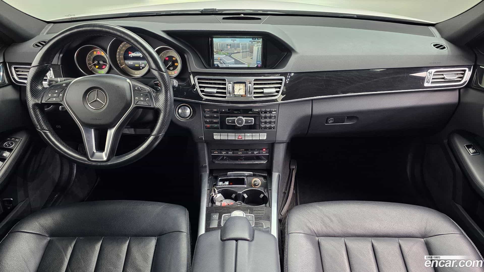E-Class Mercedes-Benz 2015.1-INNER-007