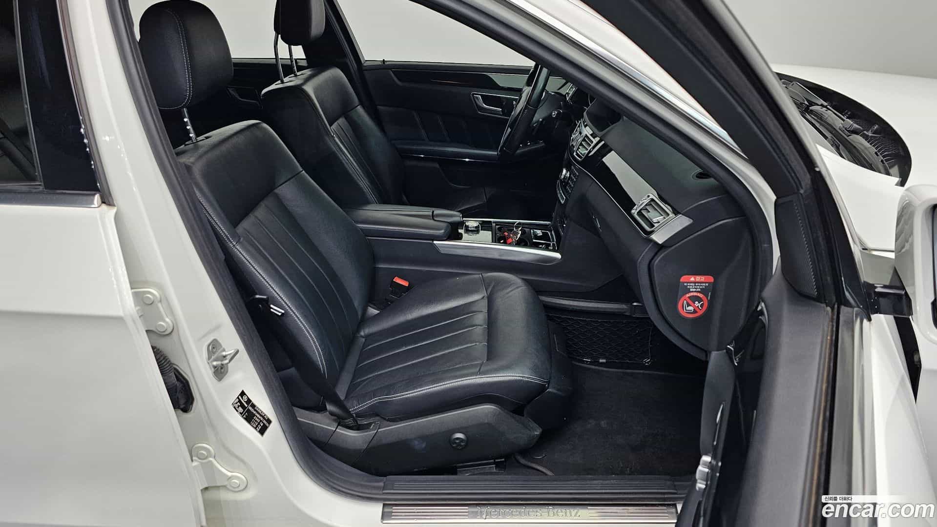 E-Class Mercedes-Benz 2015.1-OPTION-016