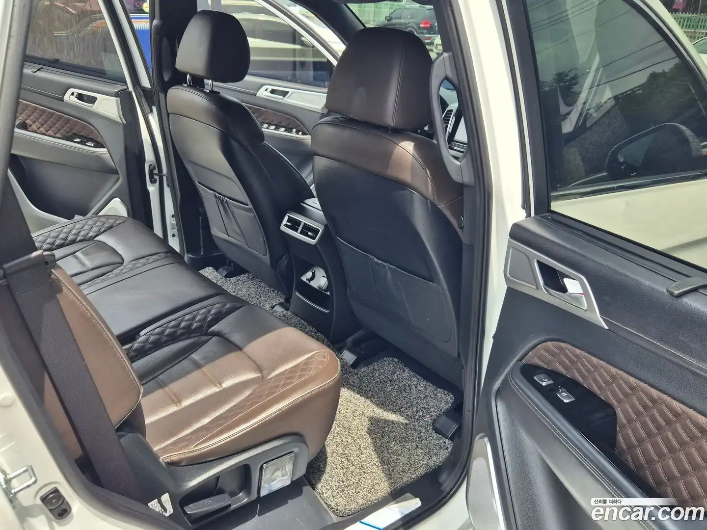 Rexton KG Mobility 2021.9-OPTION-015
