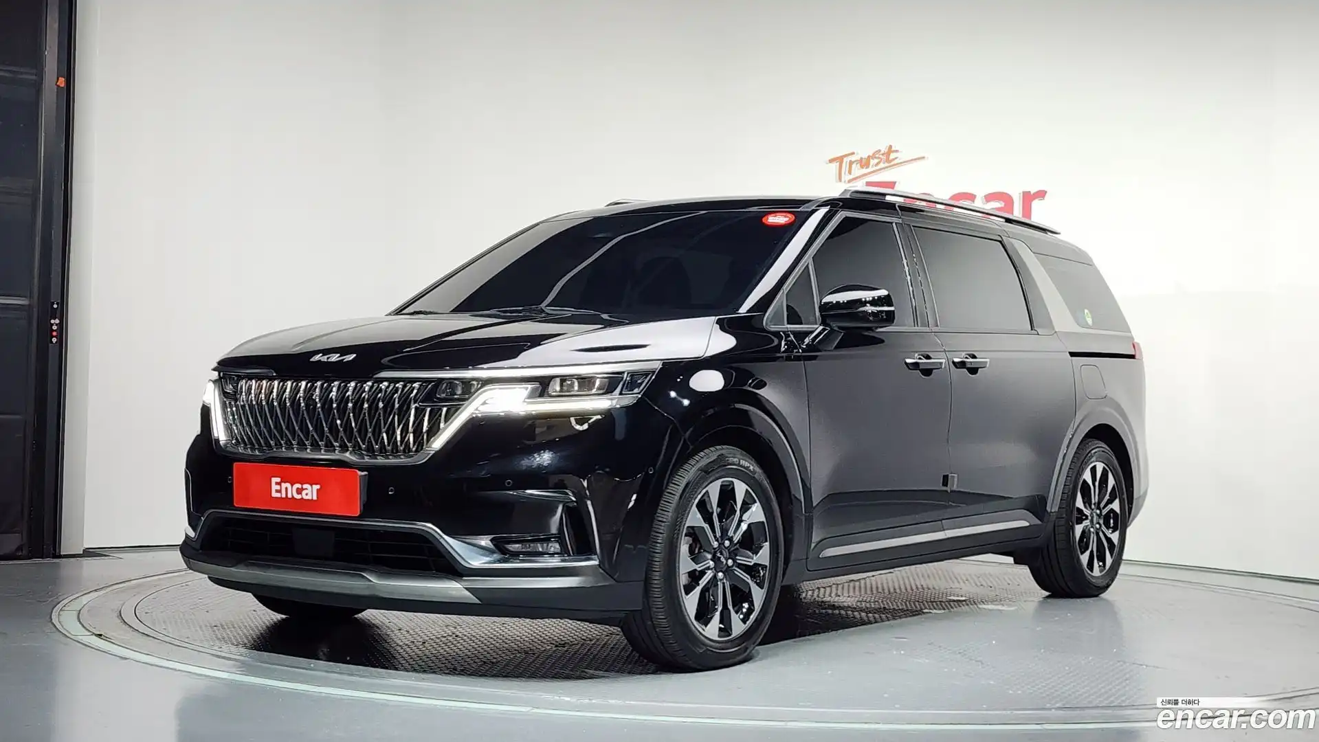 Canival Kia 2023.0-OUTER-001