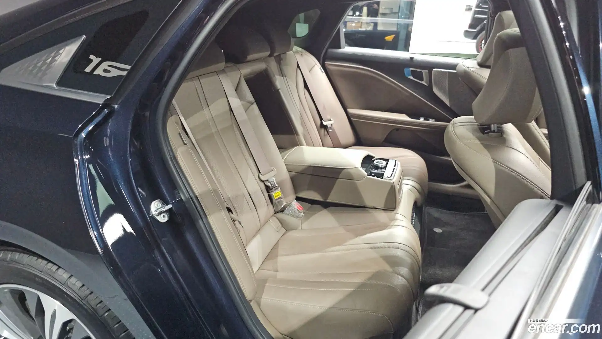 K8 Kia 2023.4-OPTION-015