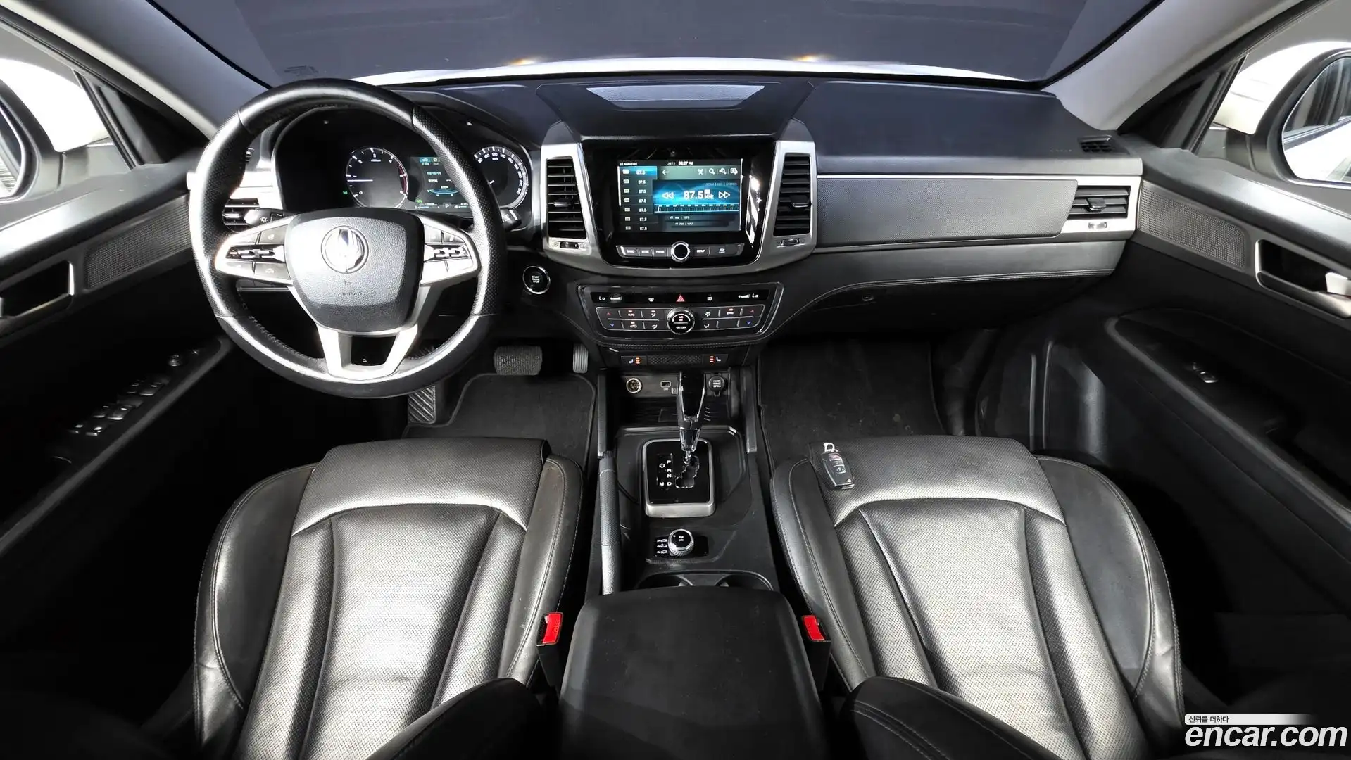 Rexton KG Mobility 2018.4-INNER-007