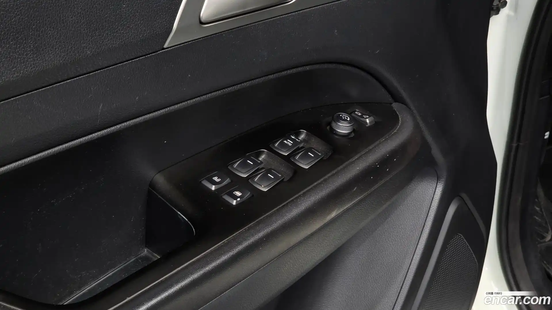 Rexton KG Mobility 2018.4-OPTION-020