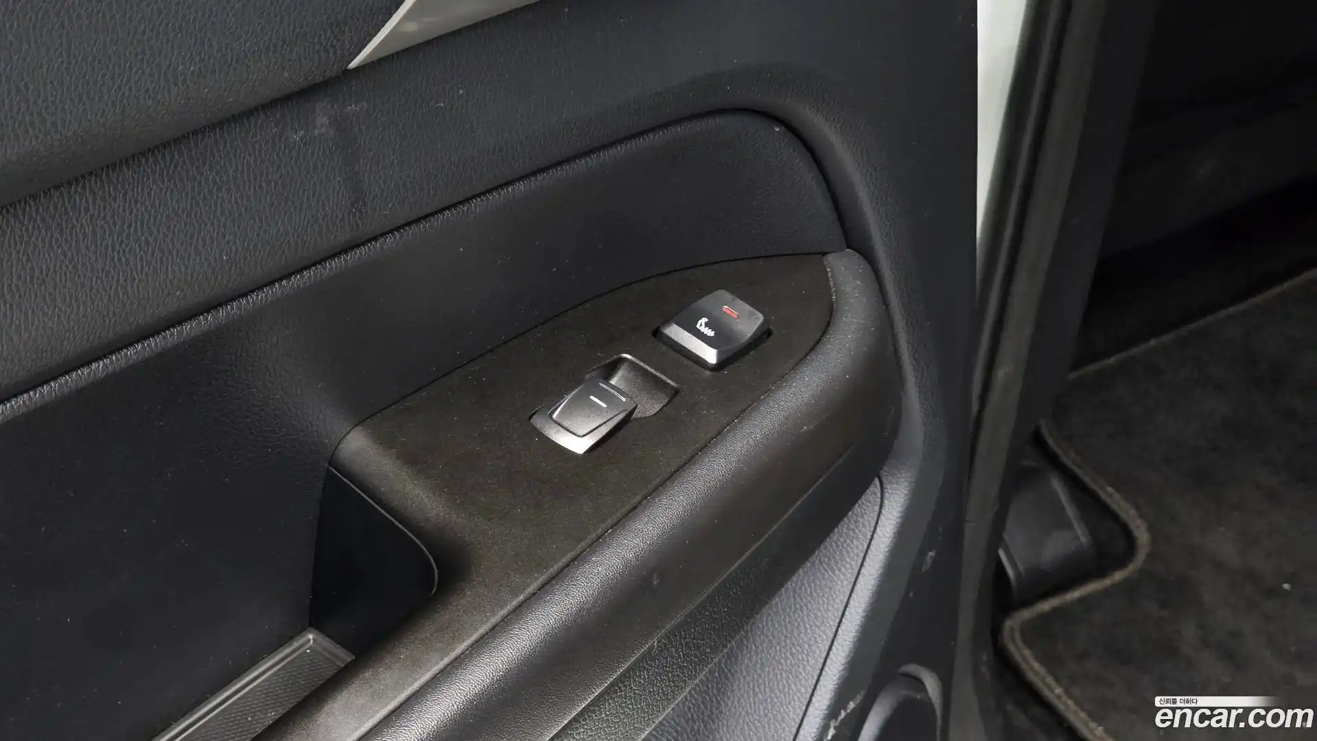 Rexton KG Mobility 2018.4-OPTION-043