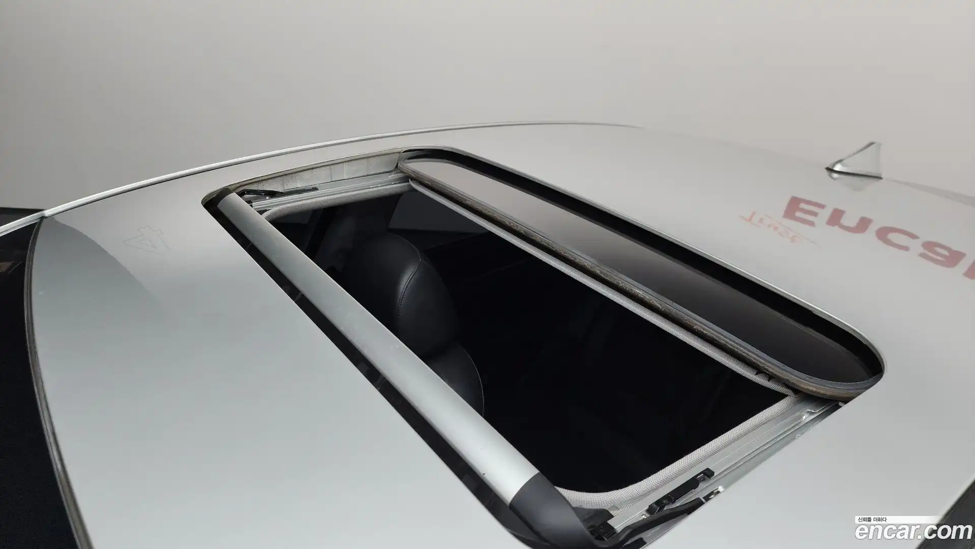 AVANTE Hyundai 2016.0-OPTION-023