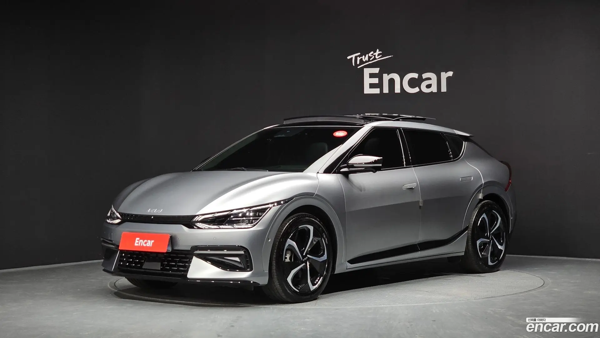 Main__Slider__Photo:EV6 Kia 2022.2-0
