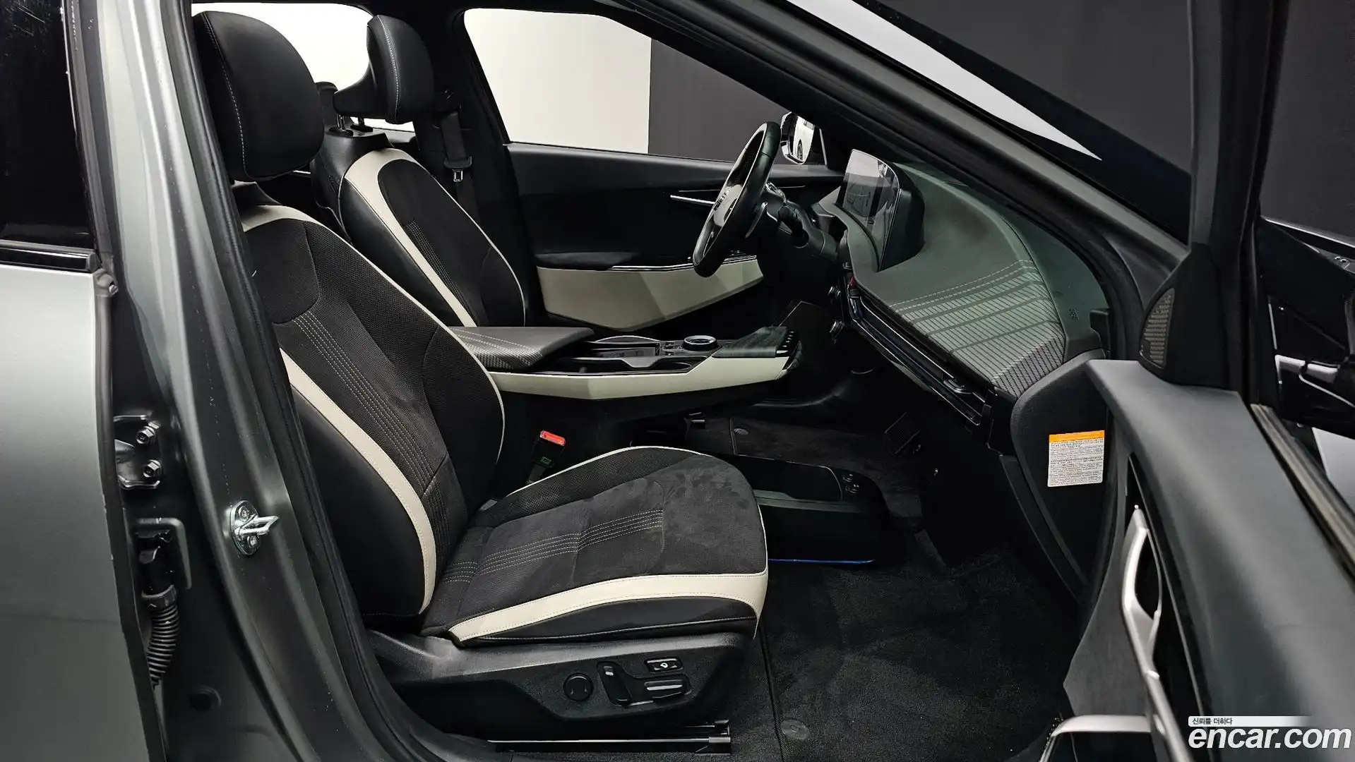 EV6 Kia 2022.2-INNER-036