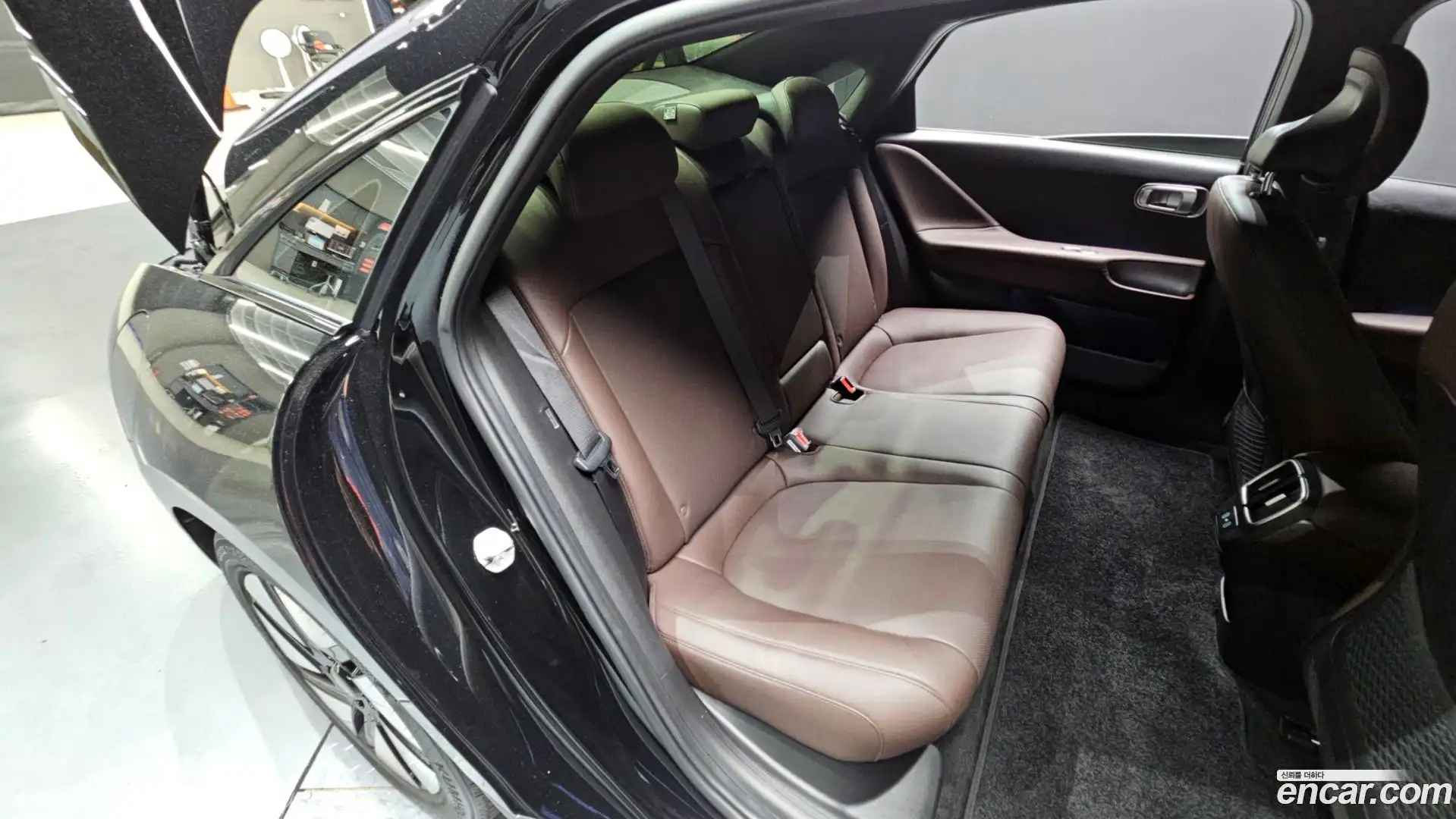 Ioniq6 Hyundai 2023.11-OPTION-015