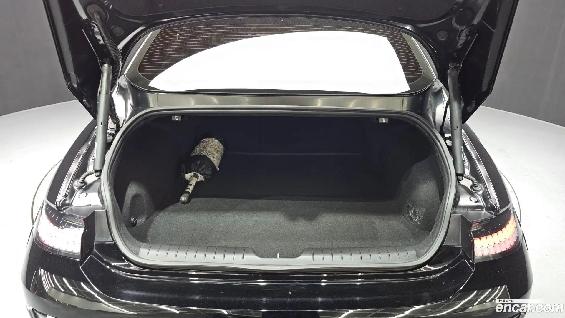 Ioniq6 Hyundai 2023.11-OPTION-021