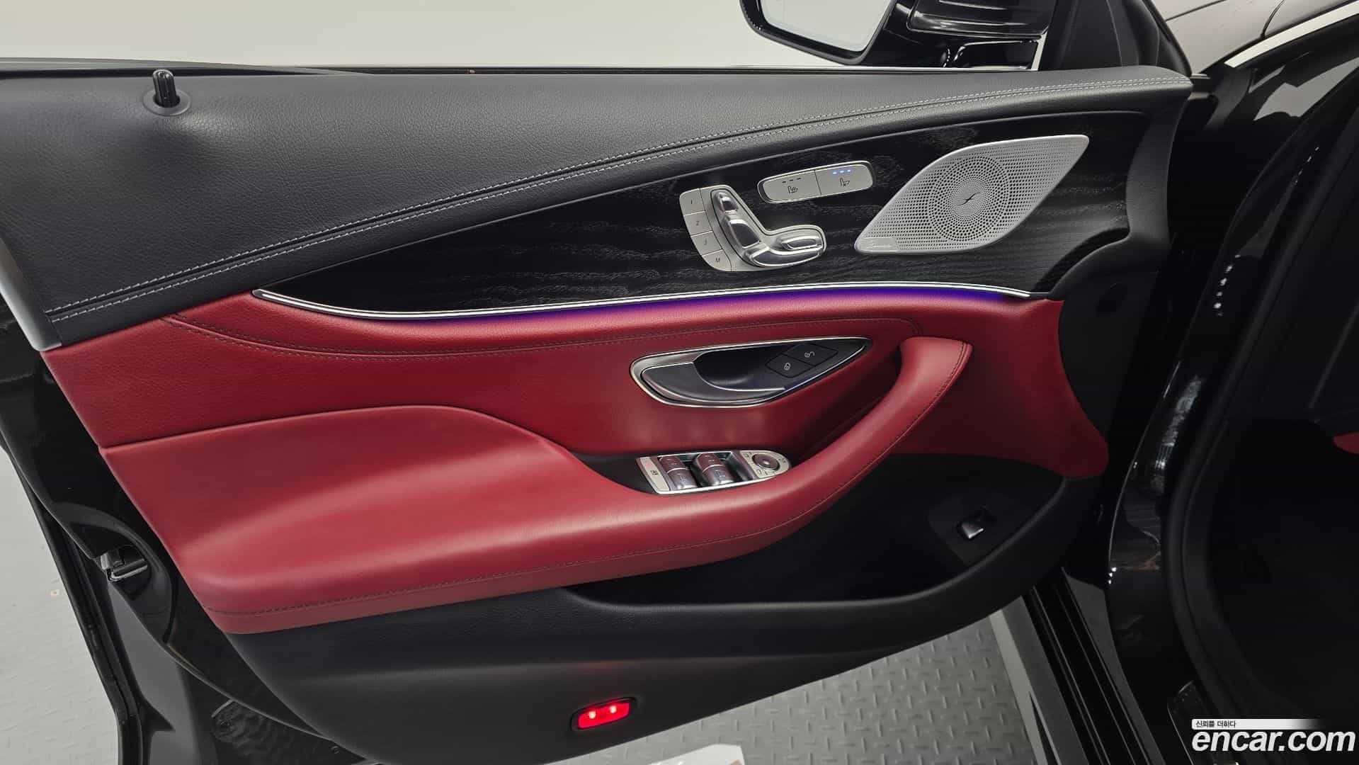 CLS-Class Mercedes-Benz 2022.6-INNER-034