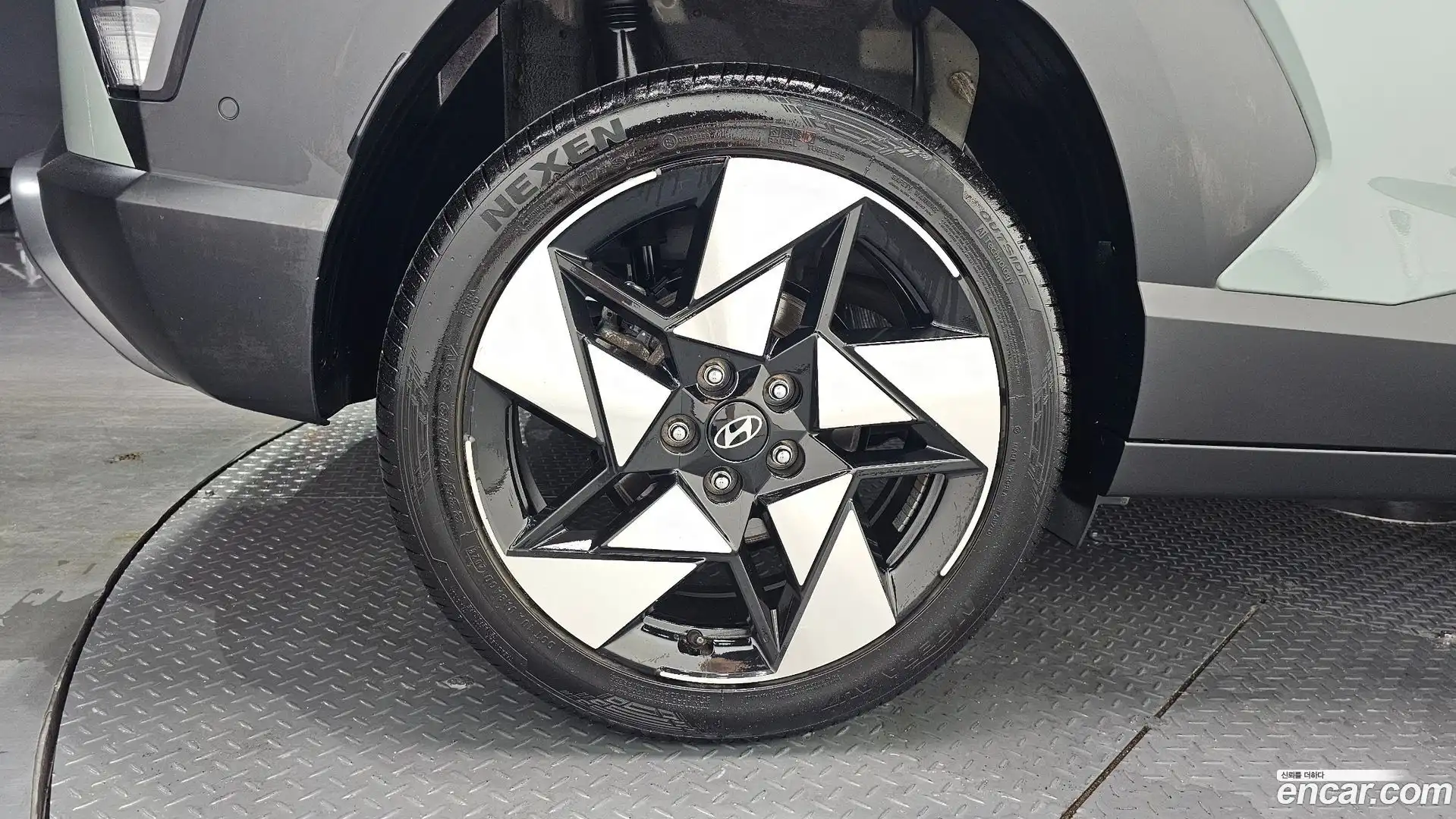 Kona Hyundai 2023.6-OUTER-005